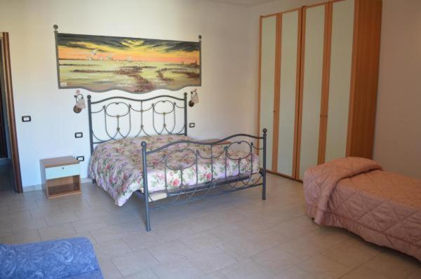 Triple Room with Private Bathroom - Photo 1