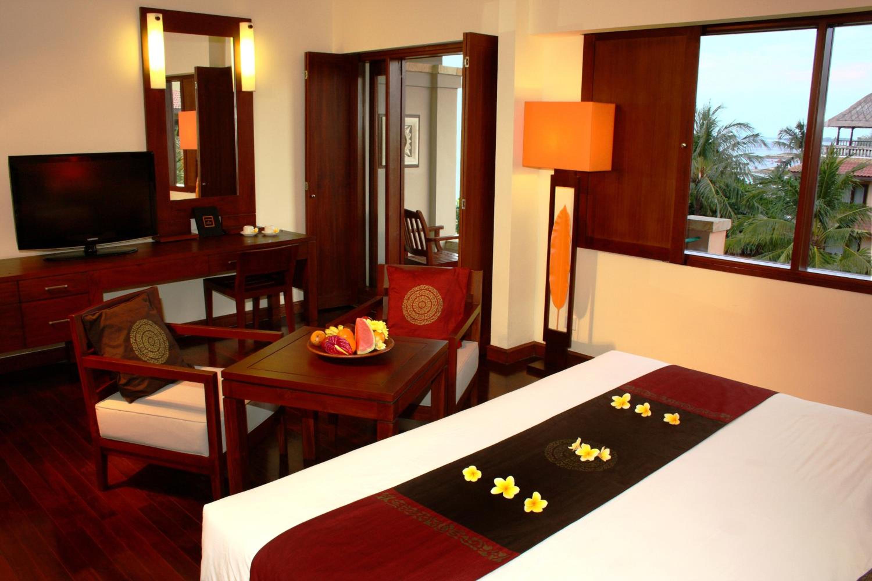 Deluxe Ocean Room - Photo 3