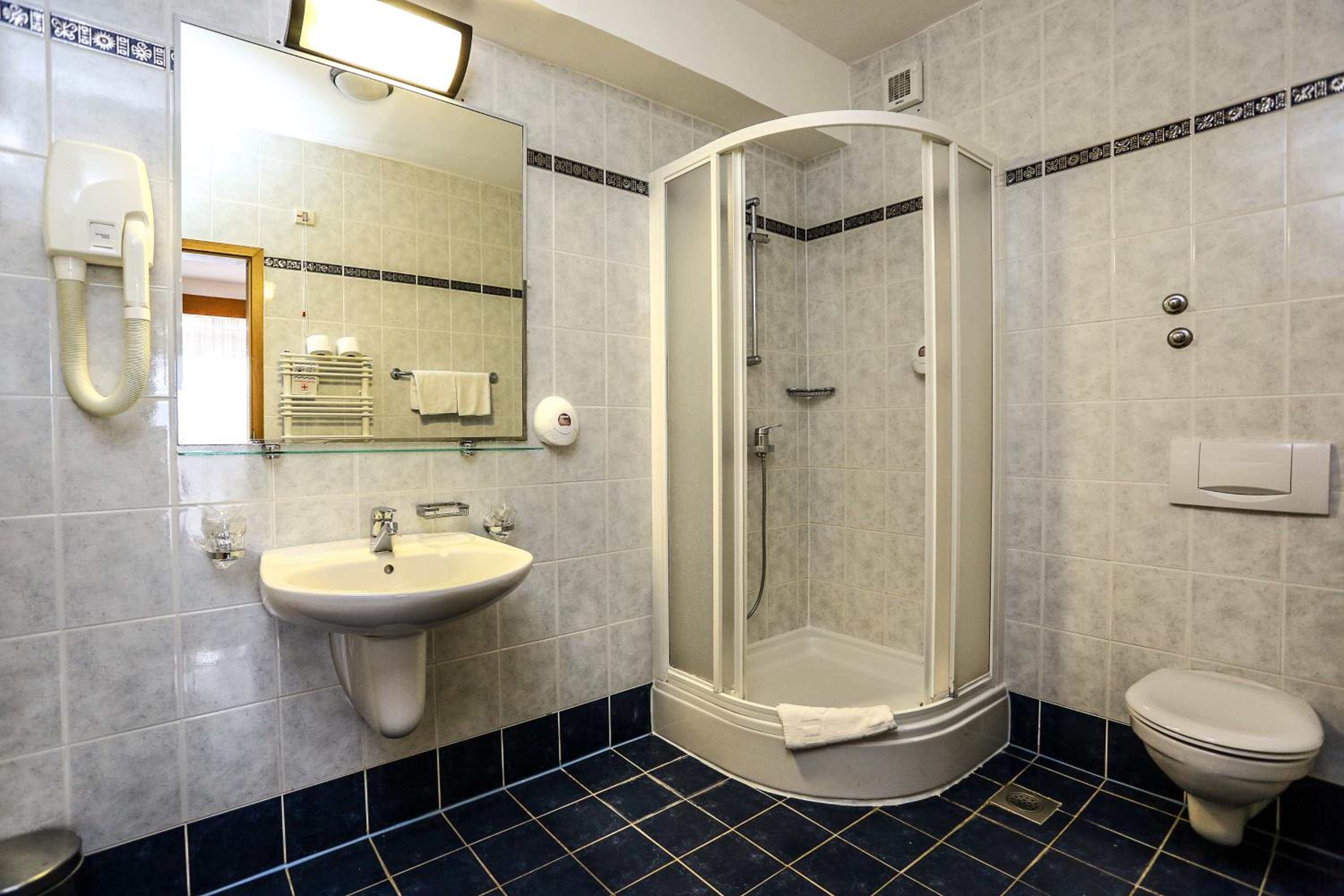 Suite with Balcony and Sea View photo 3