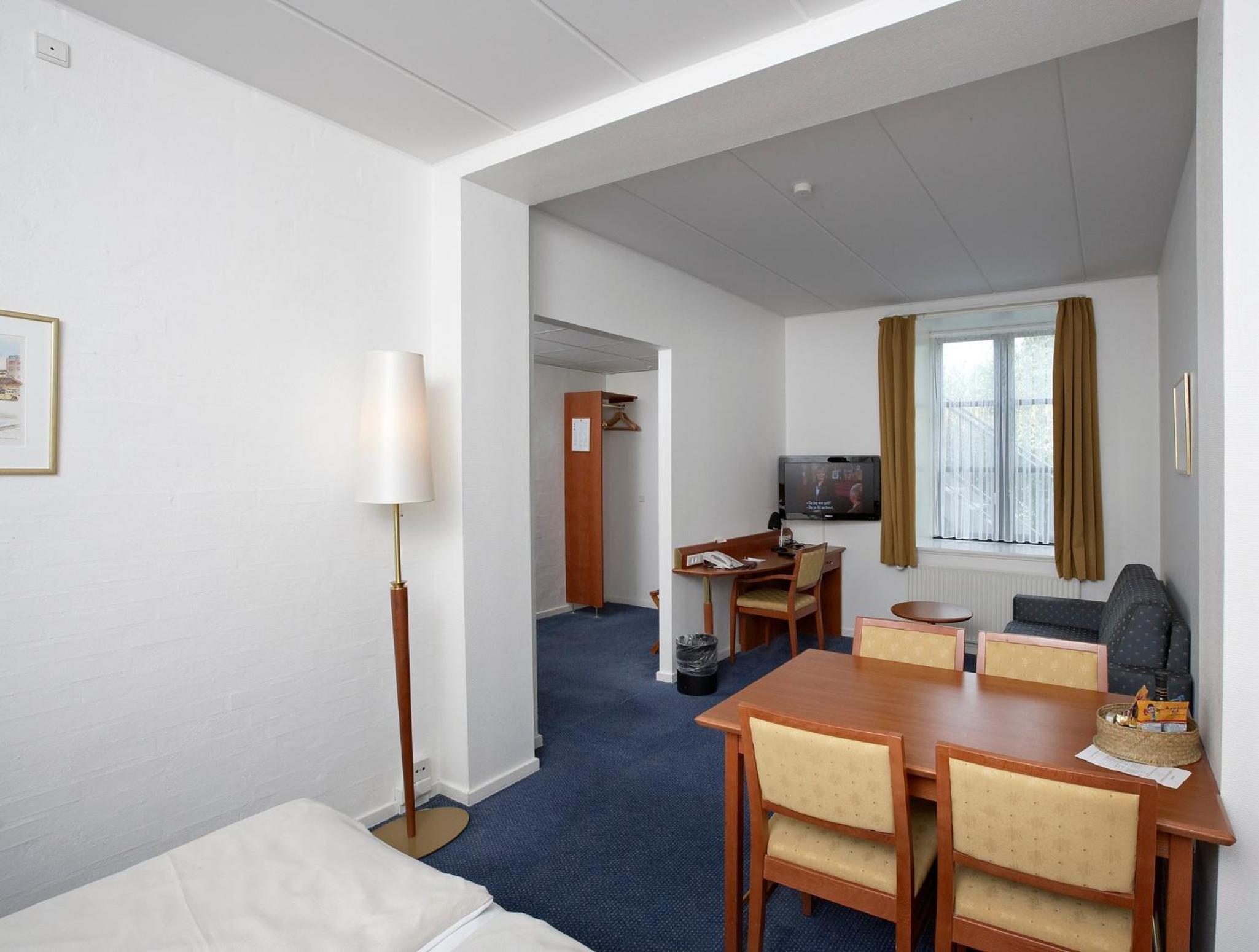 Family Room With Sofa Bed (2 Adults + 2 Children)