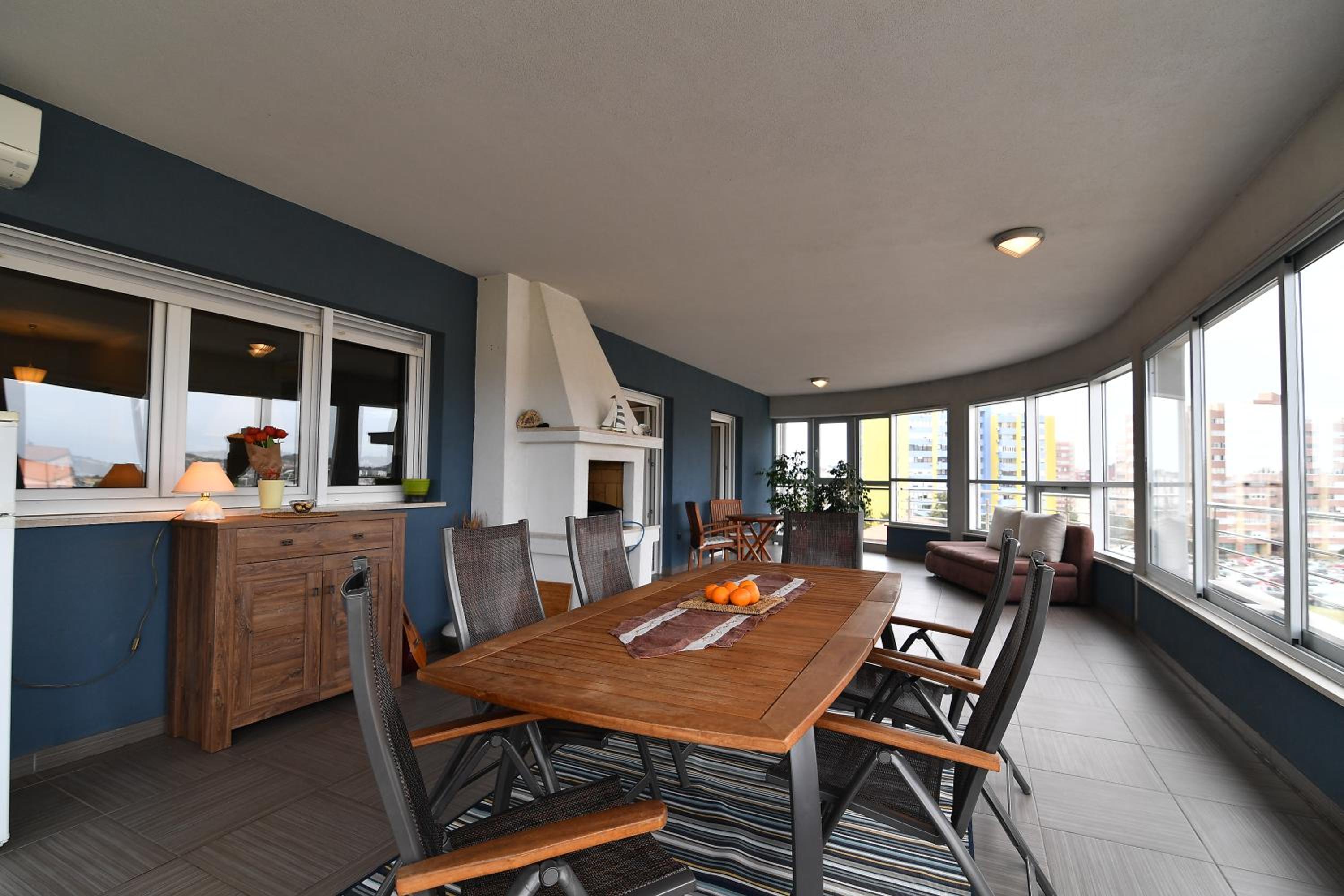 Penthouse Apartment - Photo 8