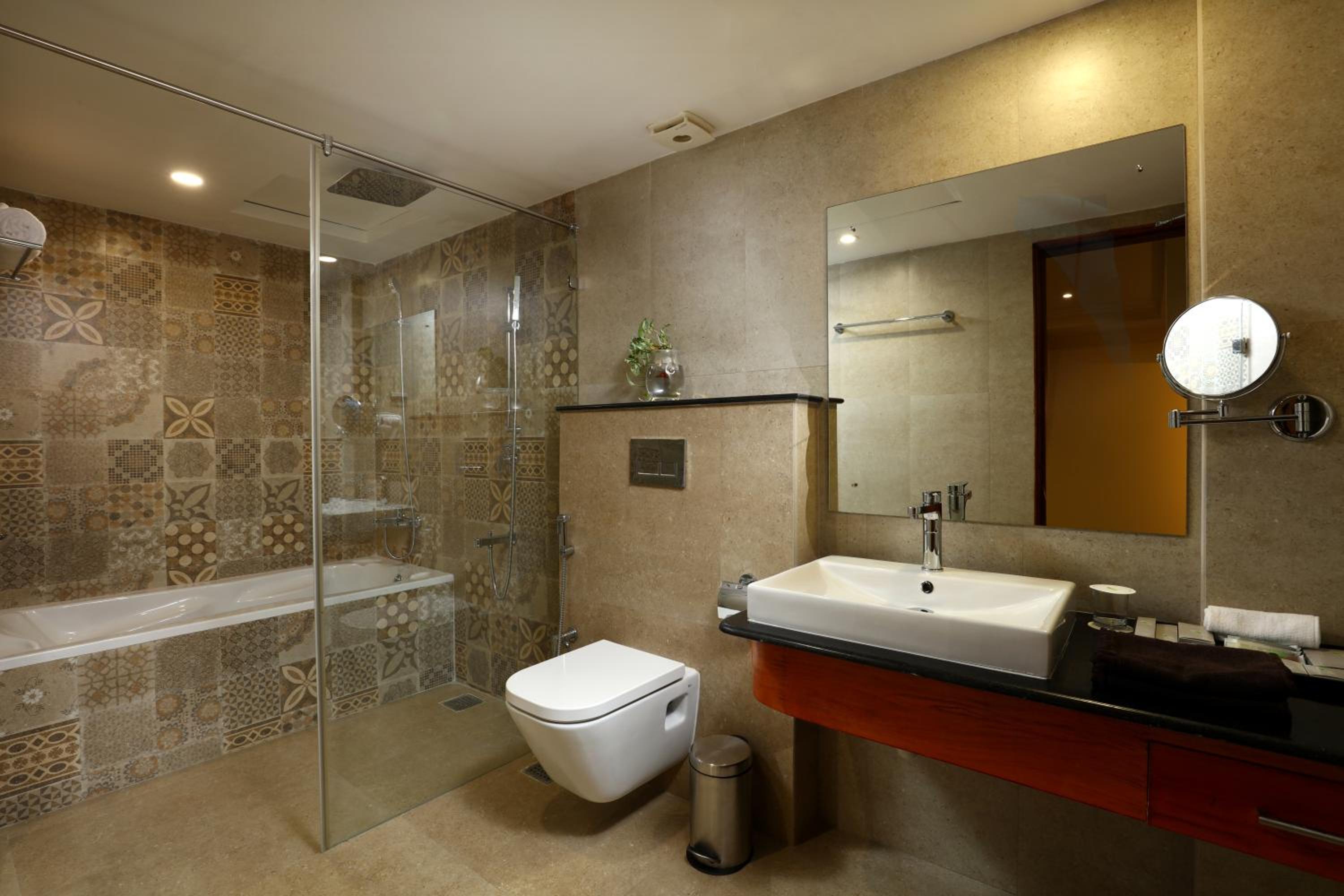 Suite with Lake View - Photo 3
