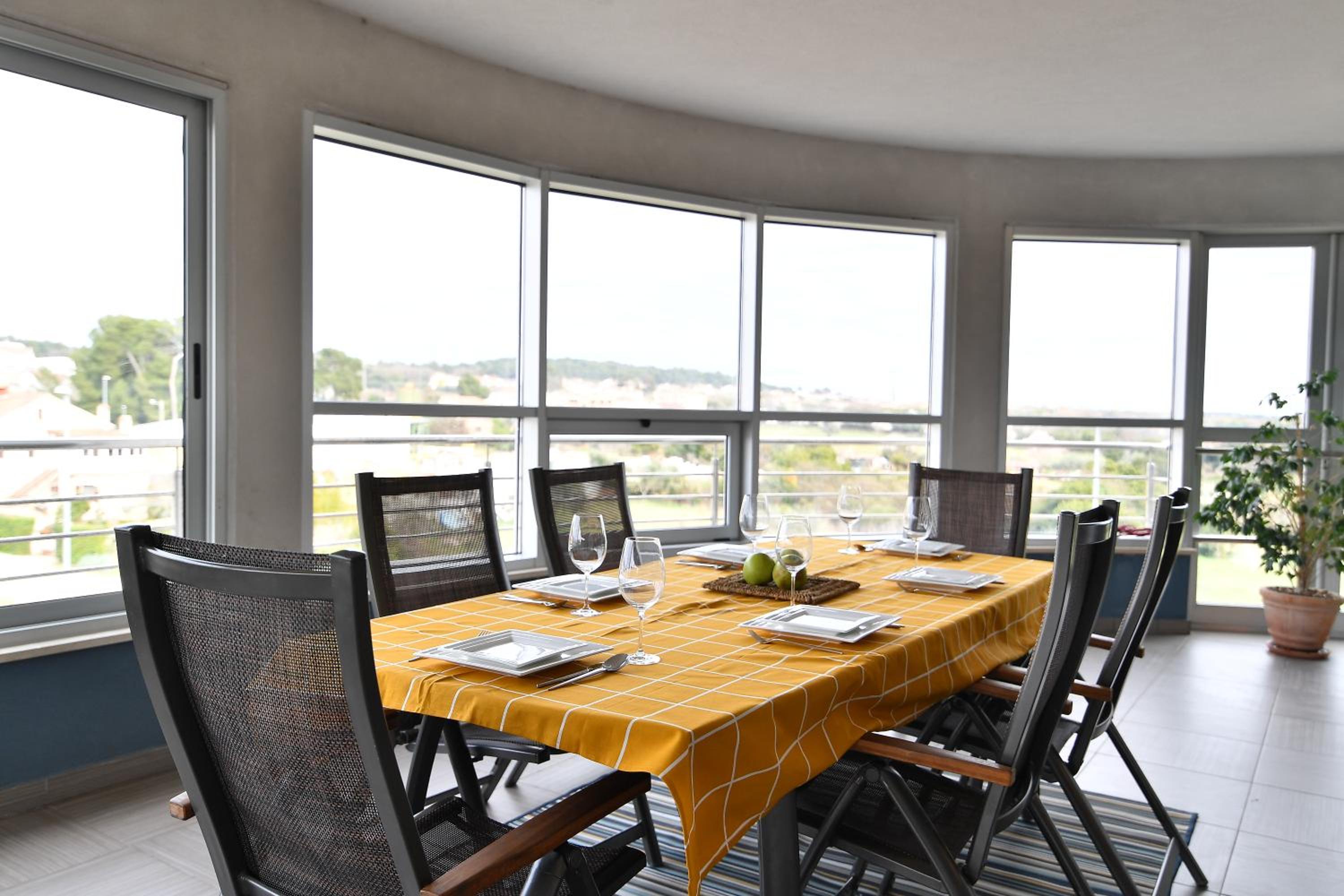 Penthouse Apartment - Photo 17