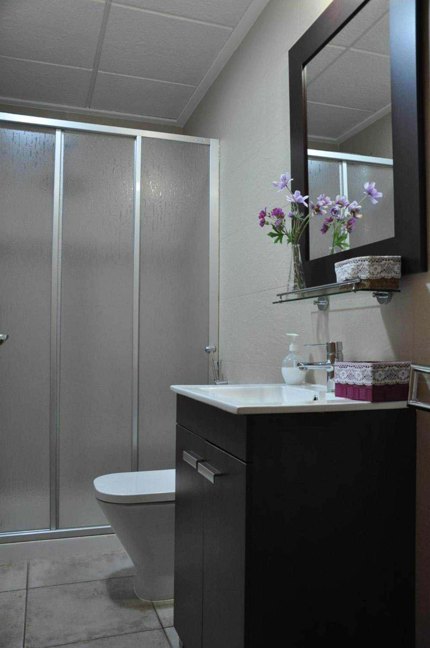 Deluxe Queen Room photo 2