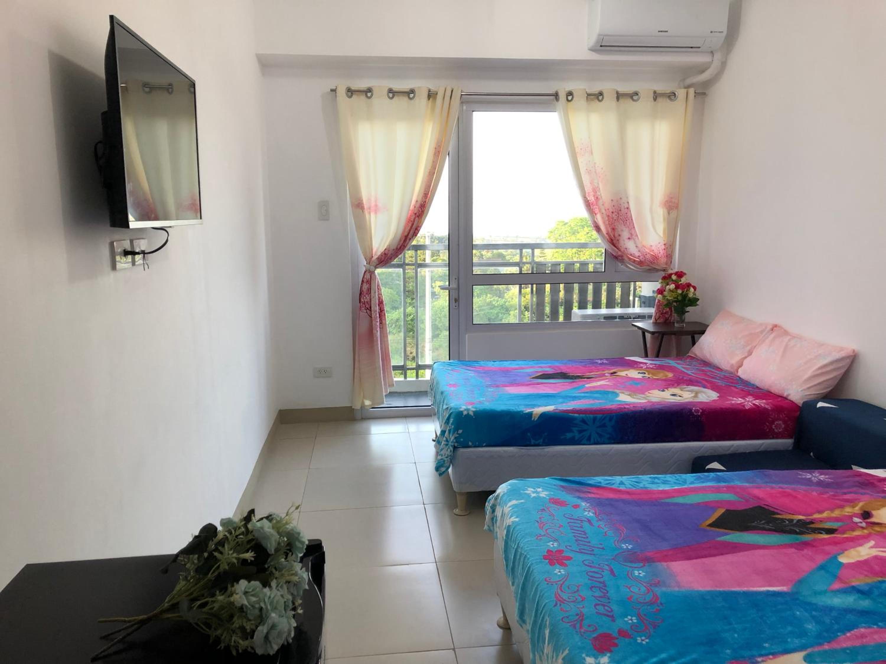 Studio Apartment - Photo 13
