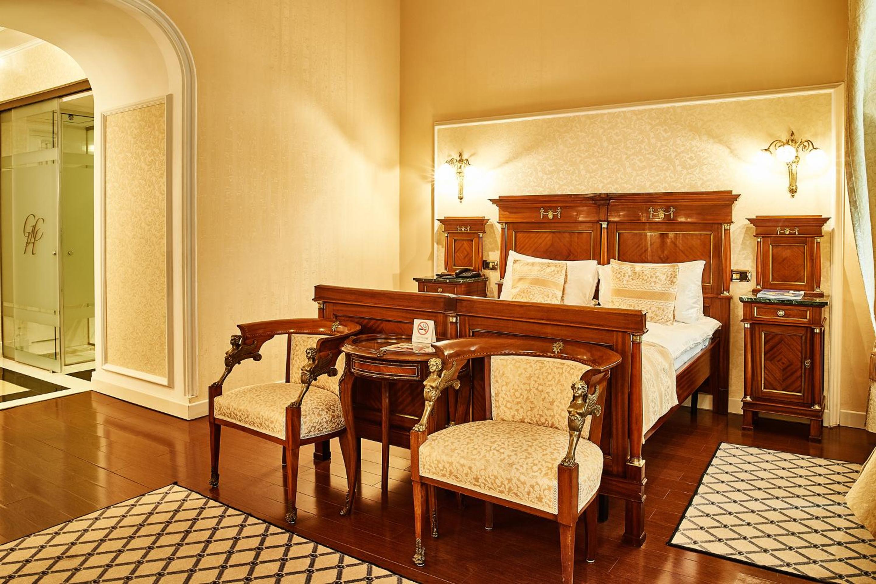 Senior Suite Double - Photo 3