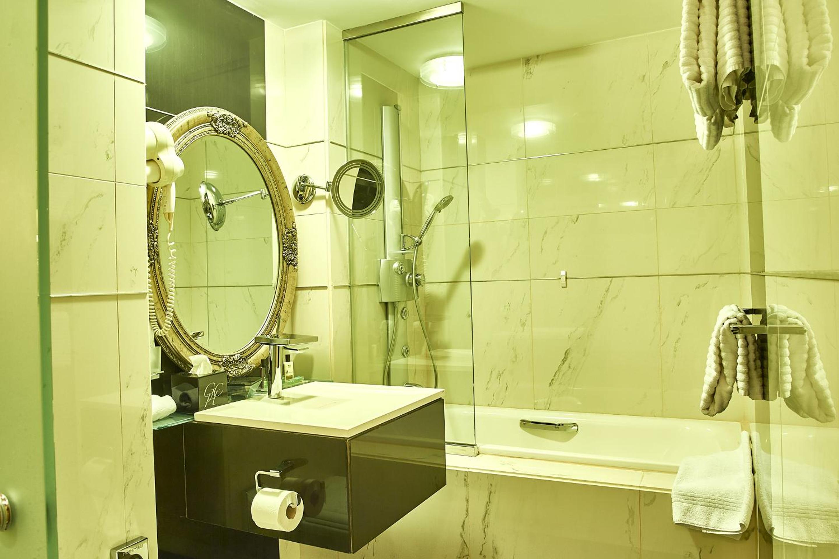 Junior Suite - Photo 11