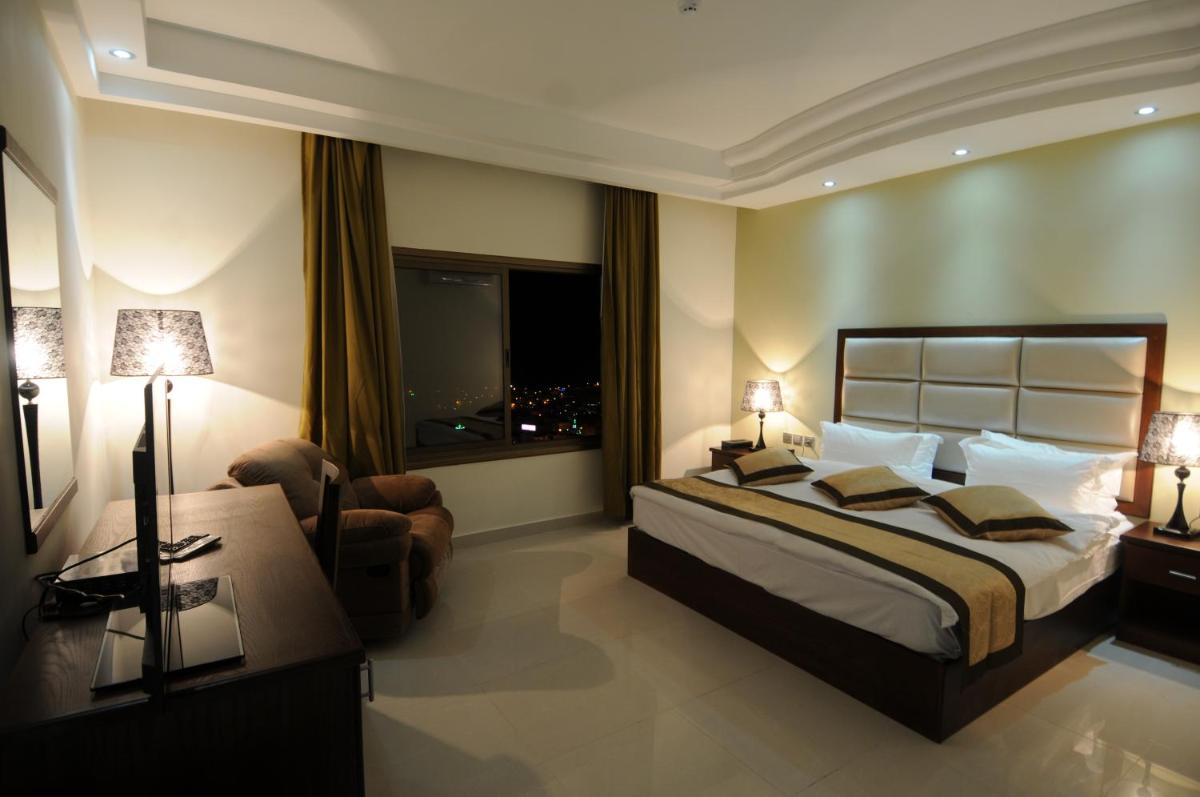 Double or Twin Room - Photo 5