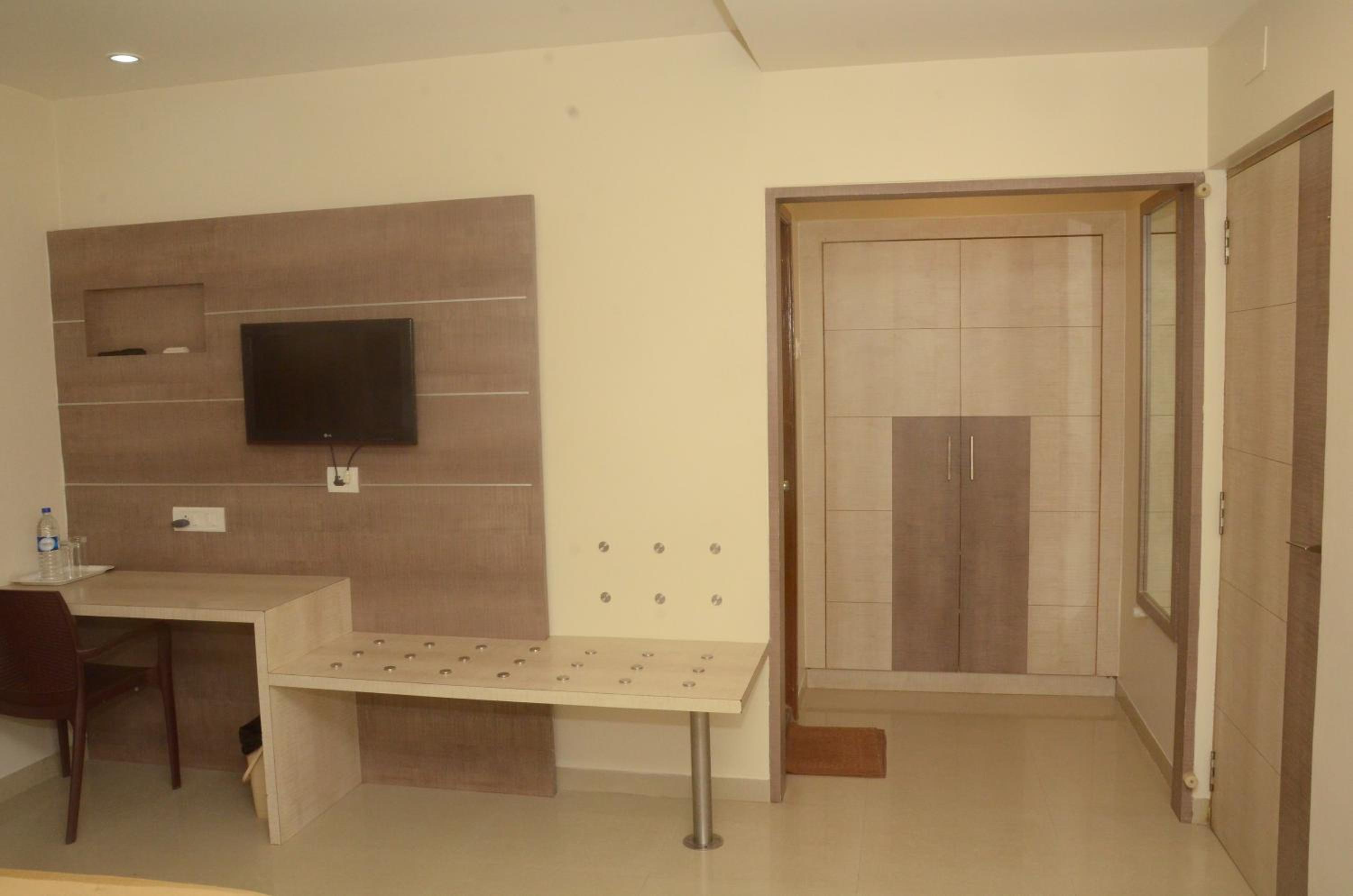Triple Room - Photo 1