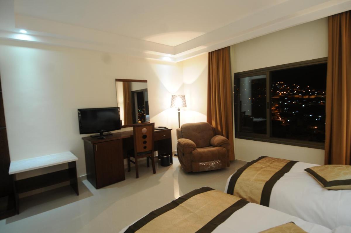 Double or Twin Room - Photo 3