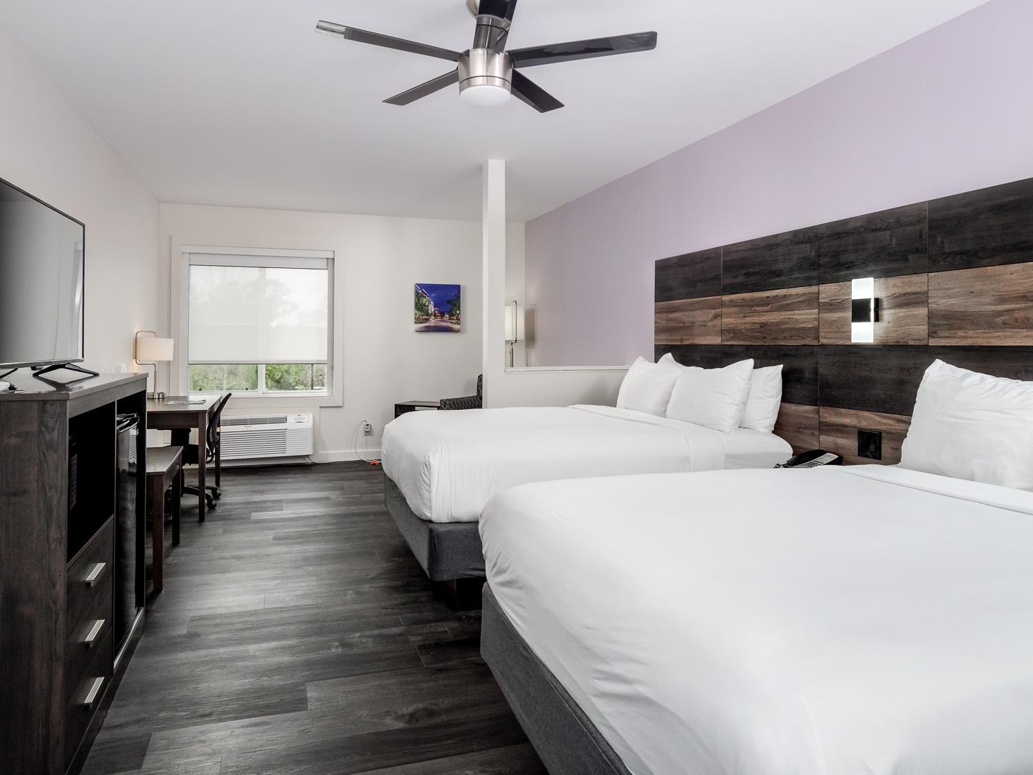 Deluxe Queen Room With Two Queen Beds - Non-Smoking