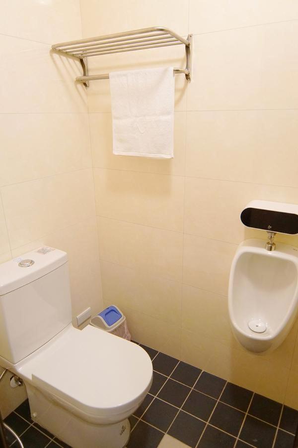 Queen Room photo 3