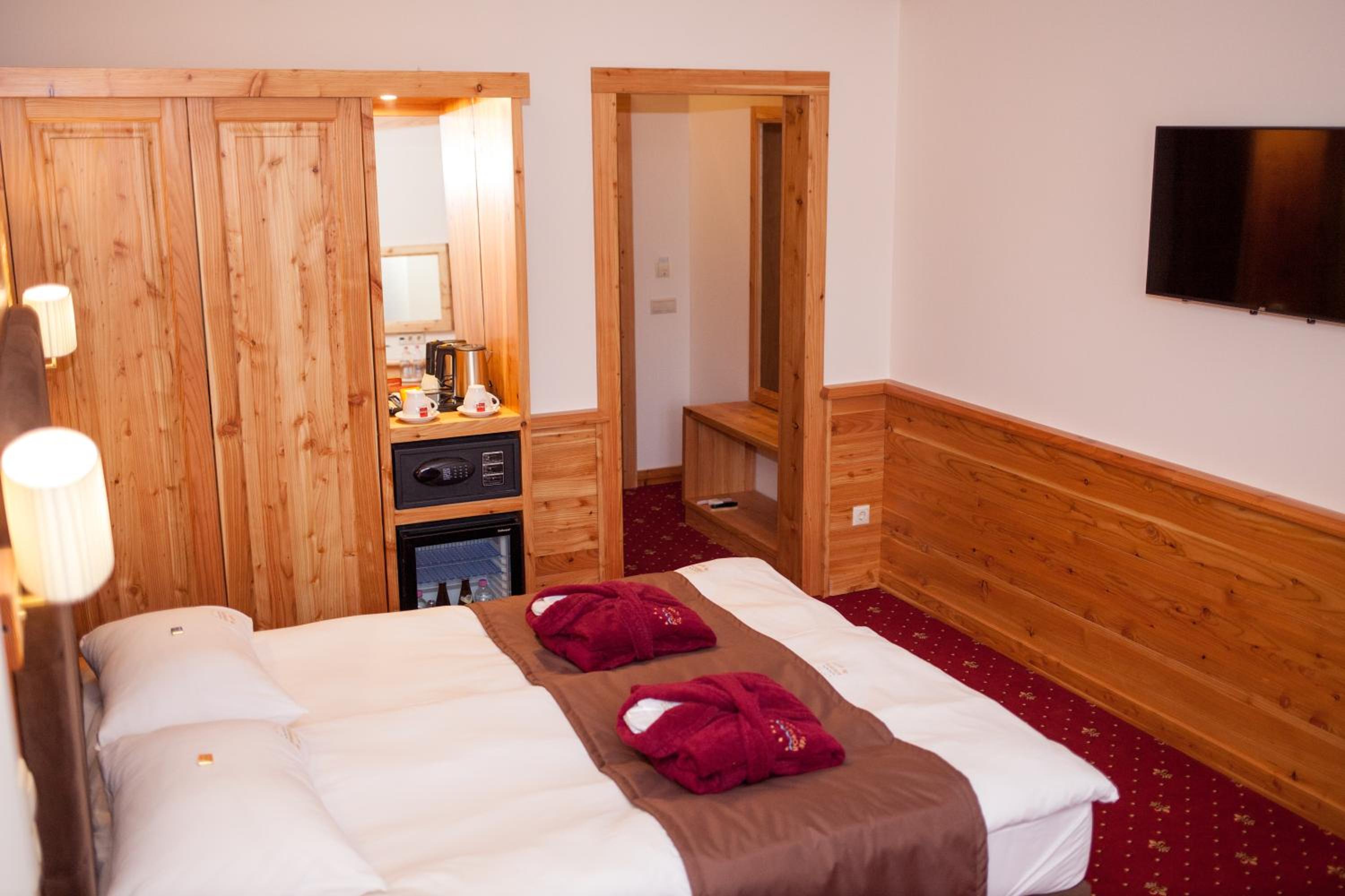 Double or Twin Room with Spa Access