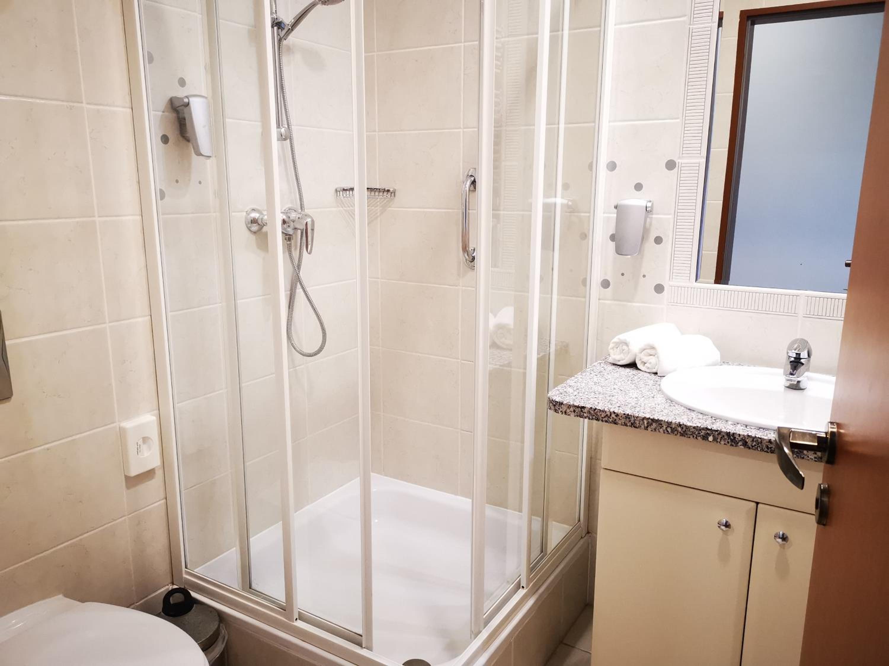 Classic Double or Twin Room photo 2