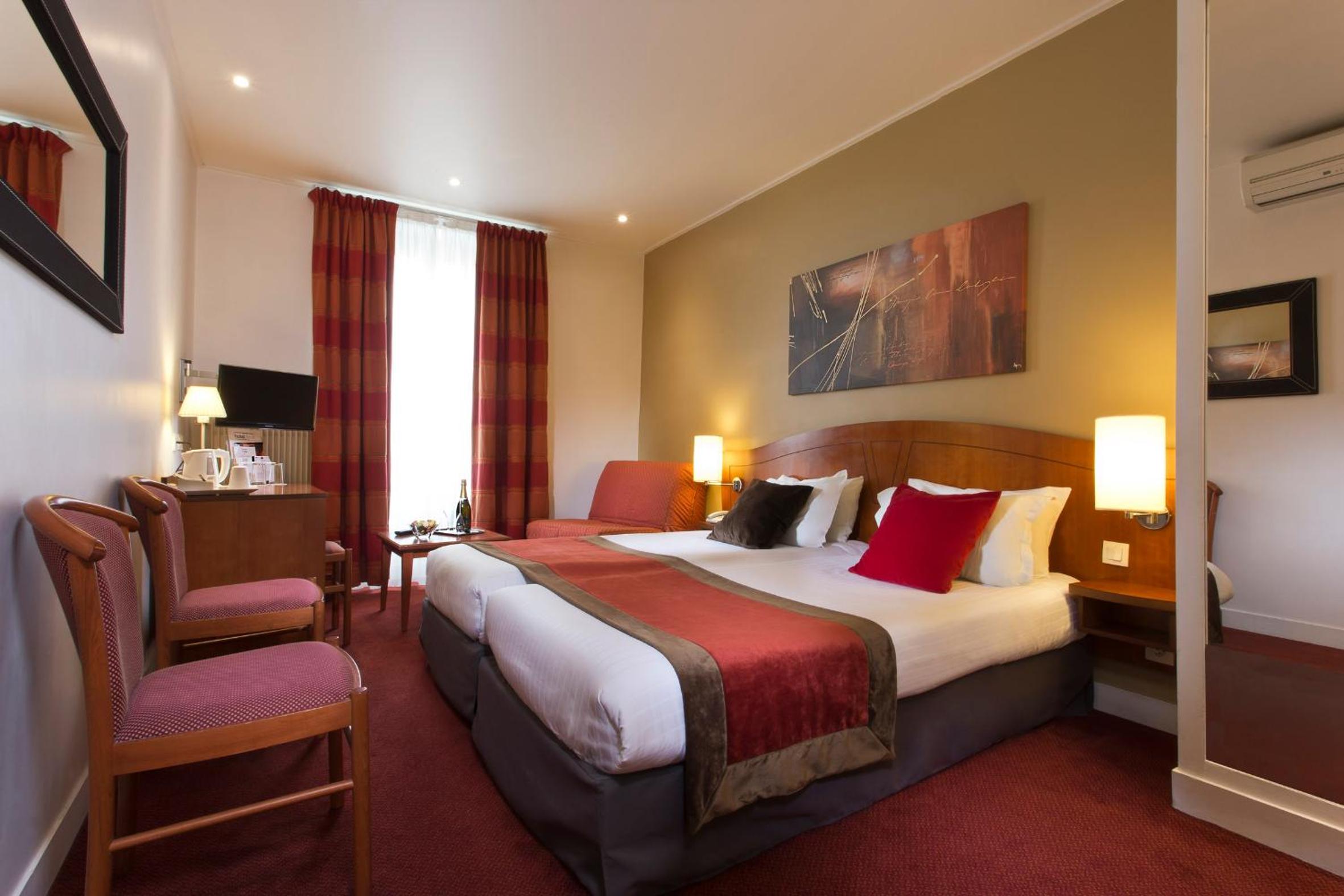 Comfort Twin Room