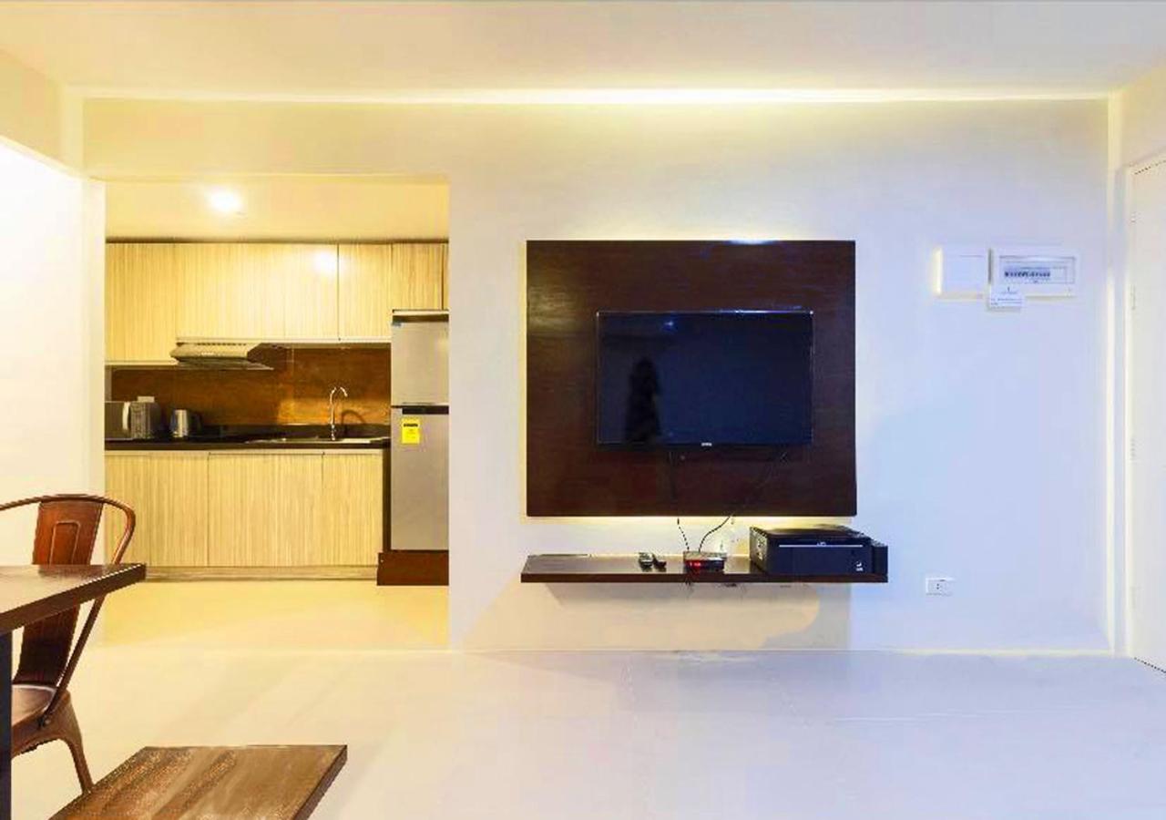 Two-Bedroom Apartment - Photo 48