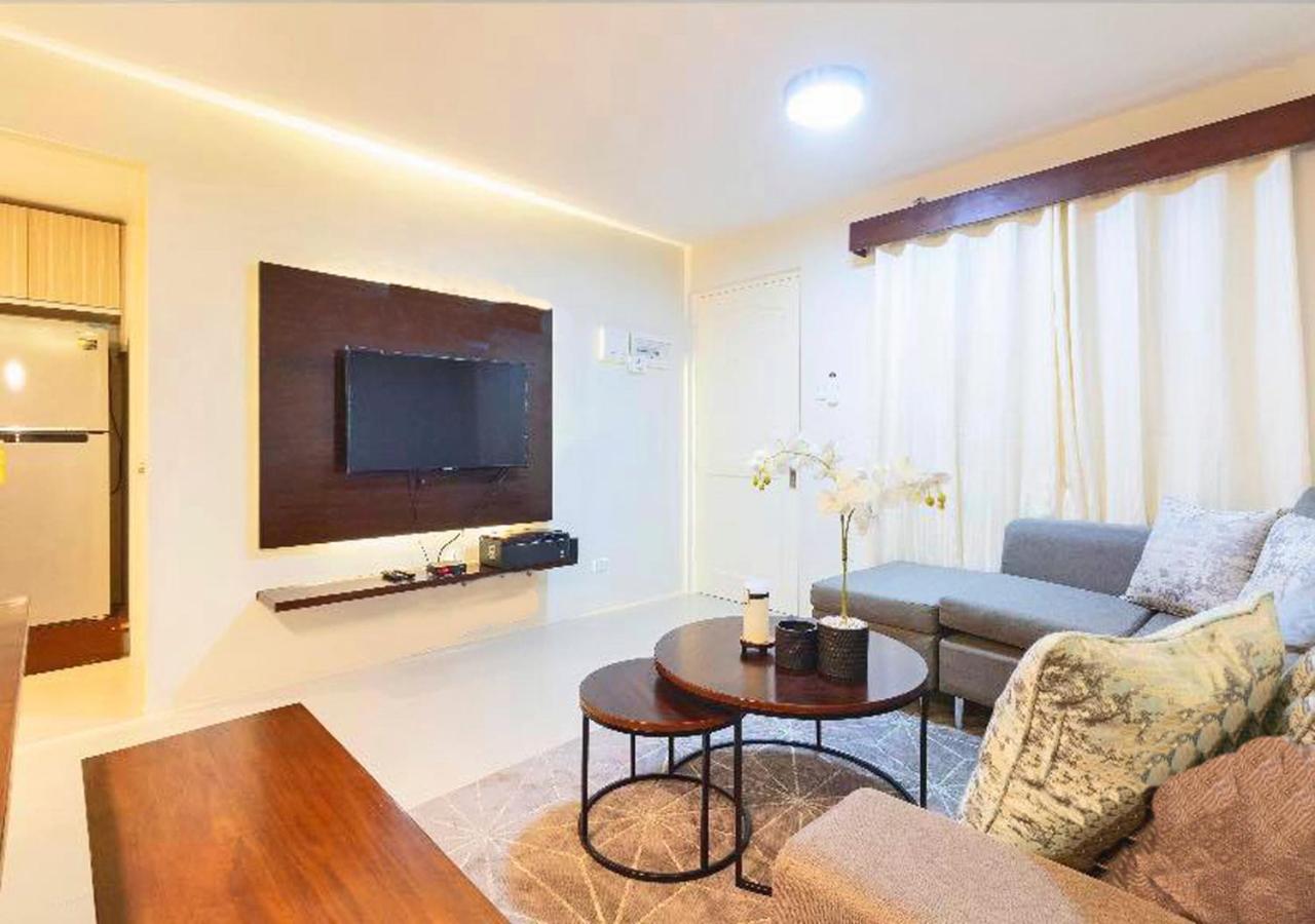 Two-Bedroom Apartment - Photo 2