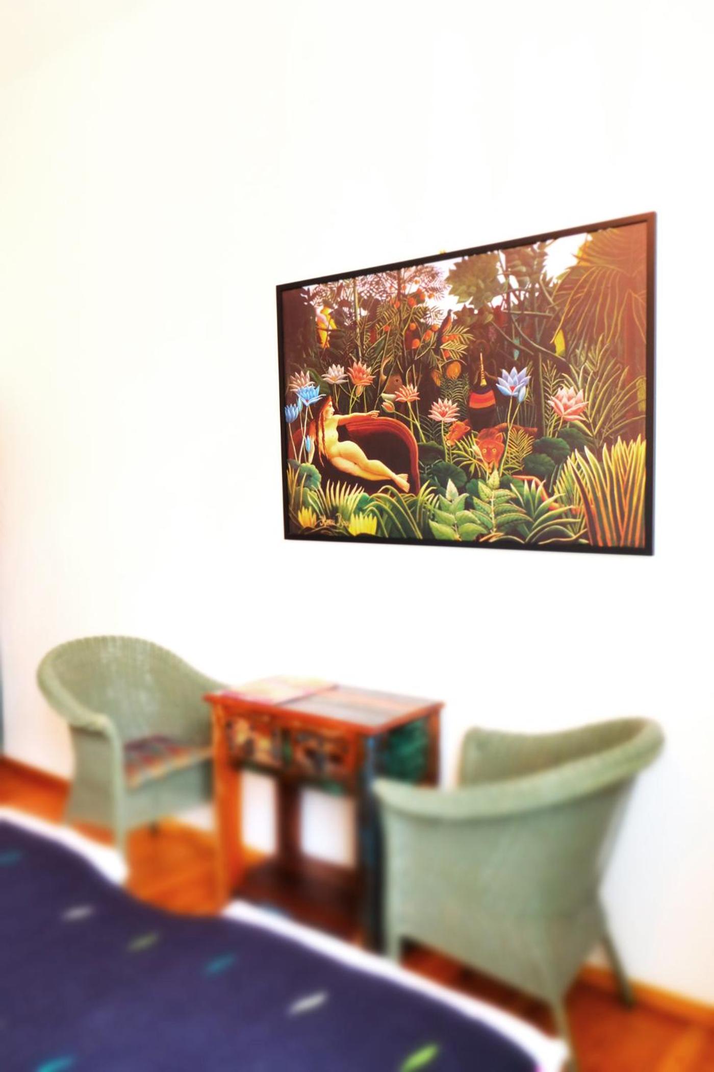 Standard Theme Room  - Photo 4