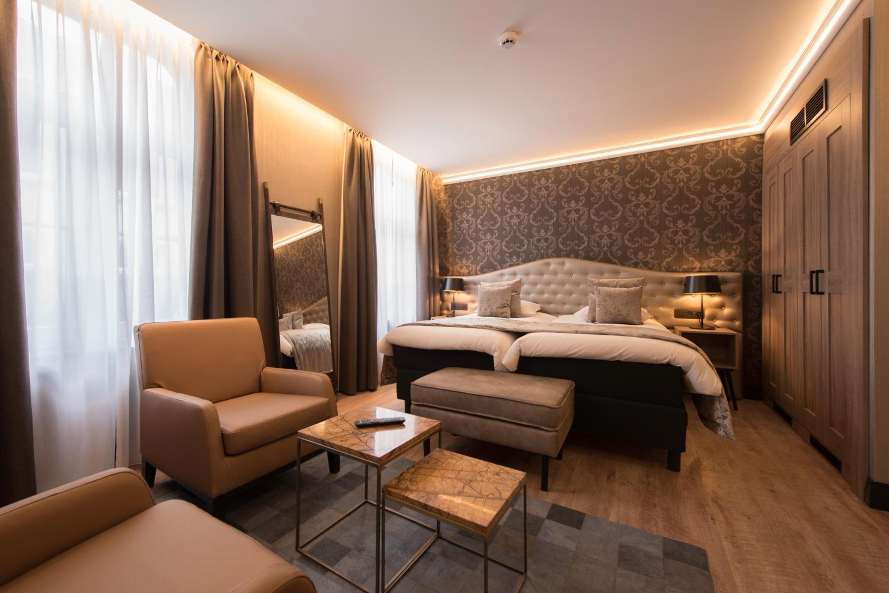 Superior Twin Room - Photo 1