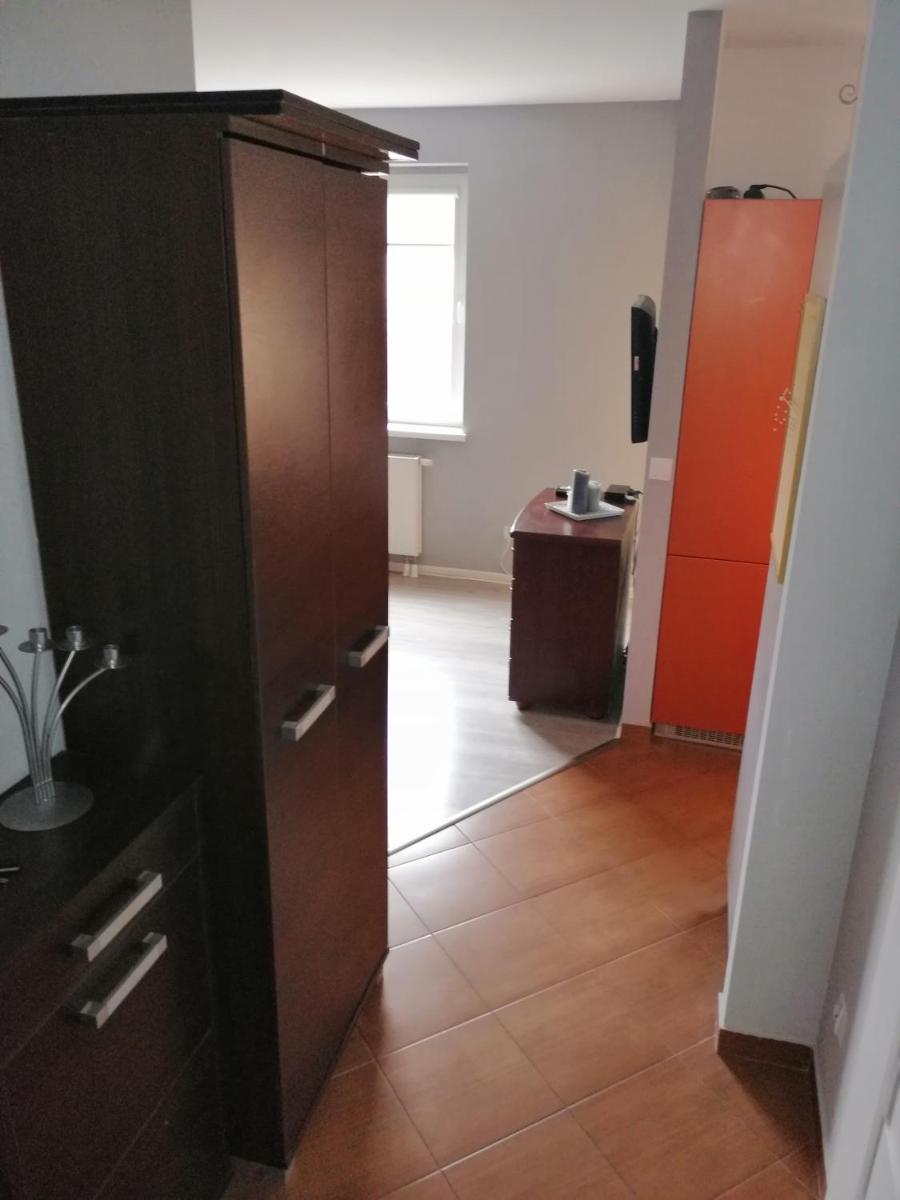 One-Bedroom Apartment - Photo 8