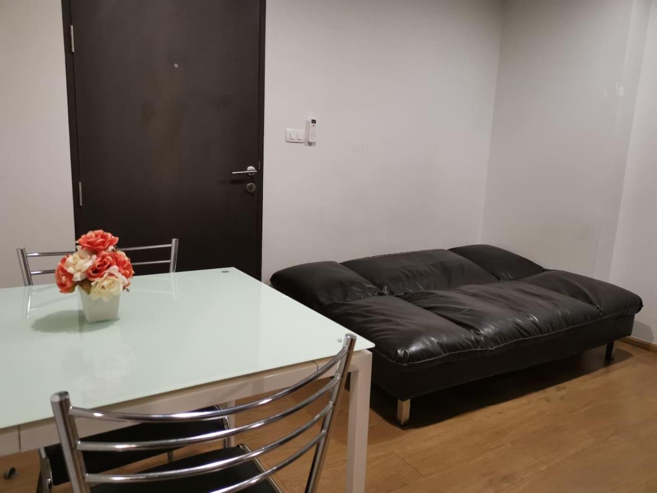 One-Bedroom Apartment - Photo 22