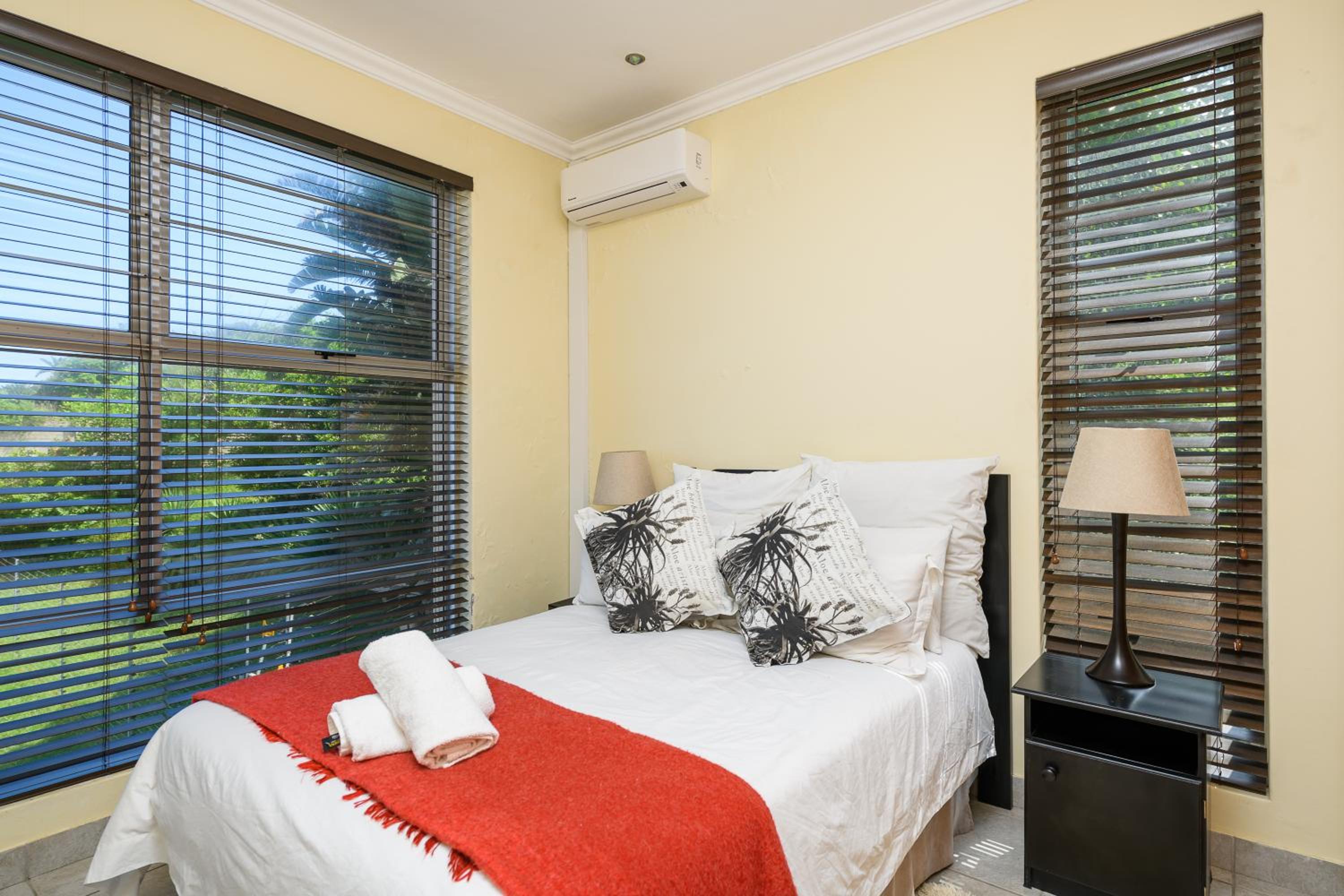 Apartment with Sea View photo 3