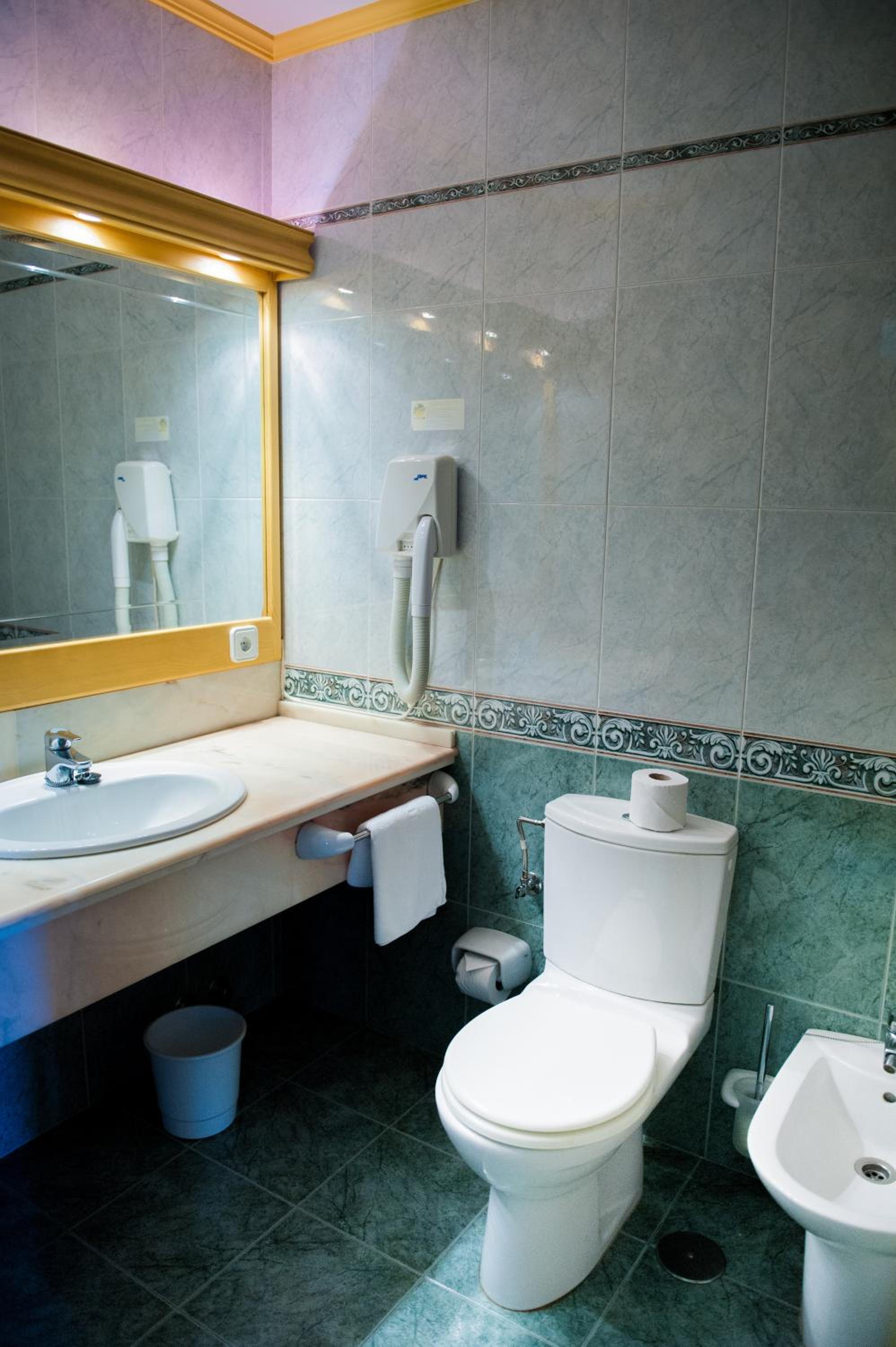 Single Room photo 3