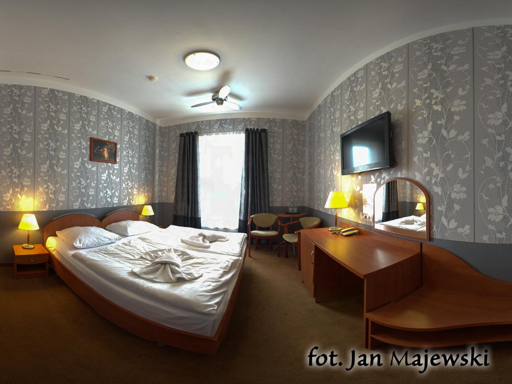 Deluxe Twin Room photo 2