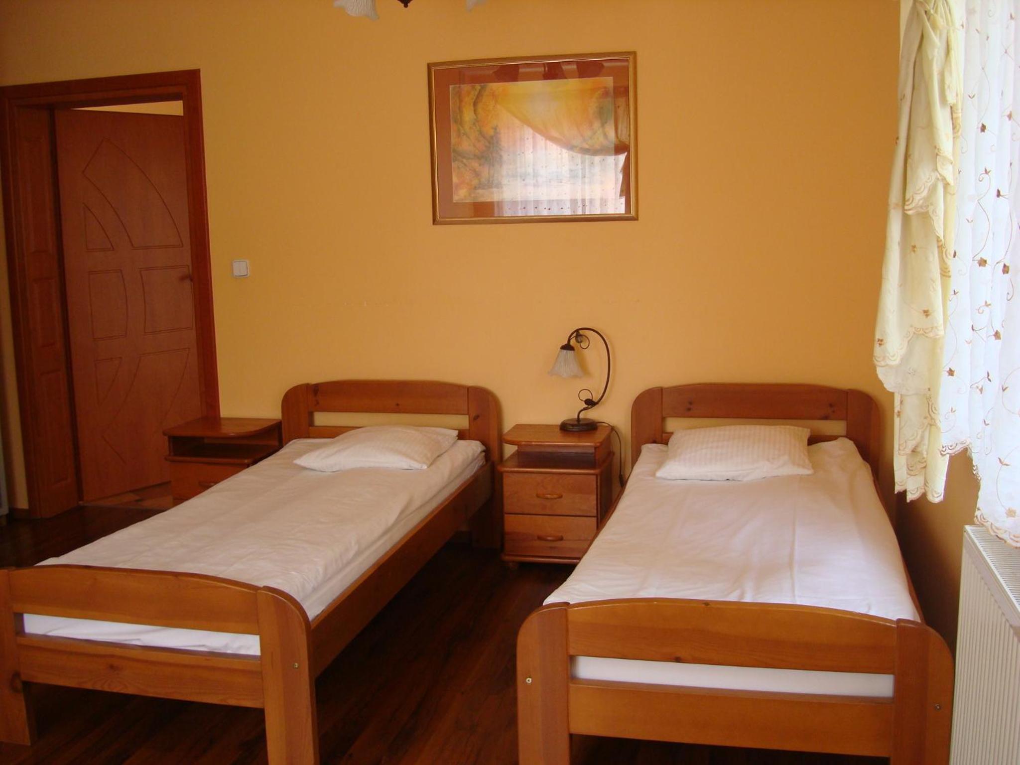 Twin Room - Photo 3