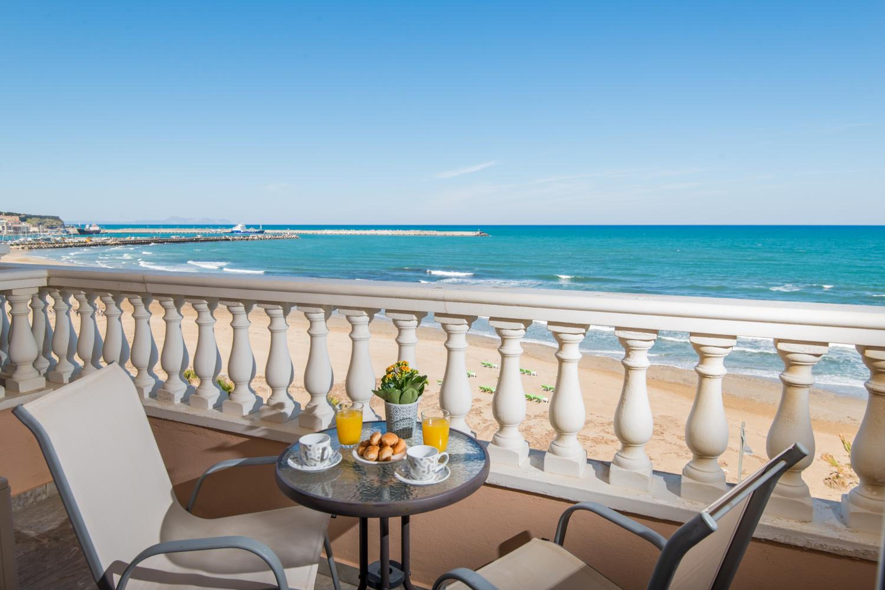 Superior Suite with Sea View photo 3
