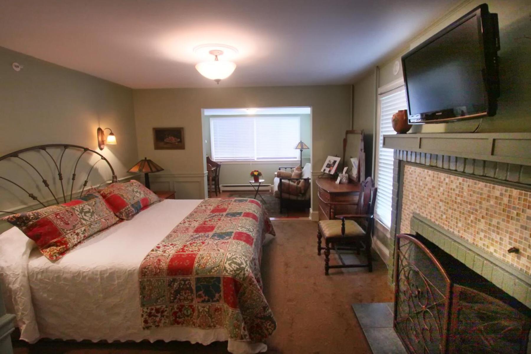 The Lafayette (Premium / 1st Floor, Murphy House) photo 1