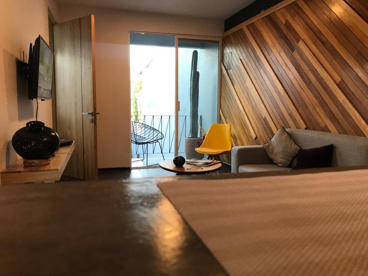 One-Bedroom Apartment - Photo 6