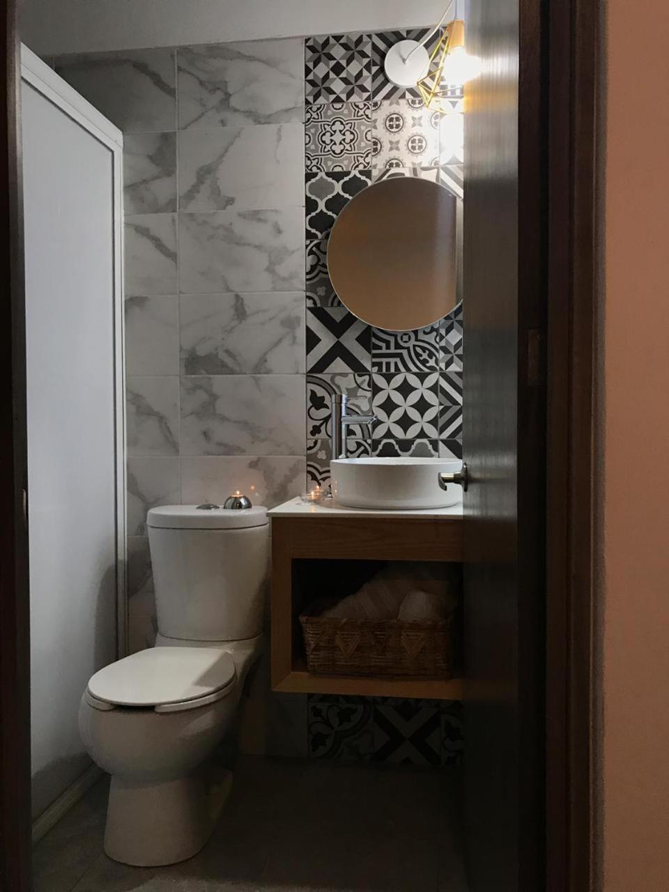 One-Bedroom Apartment - Photo 8
