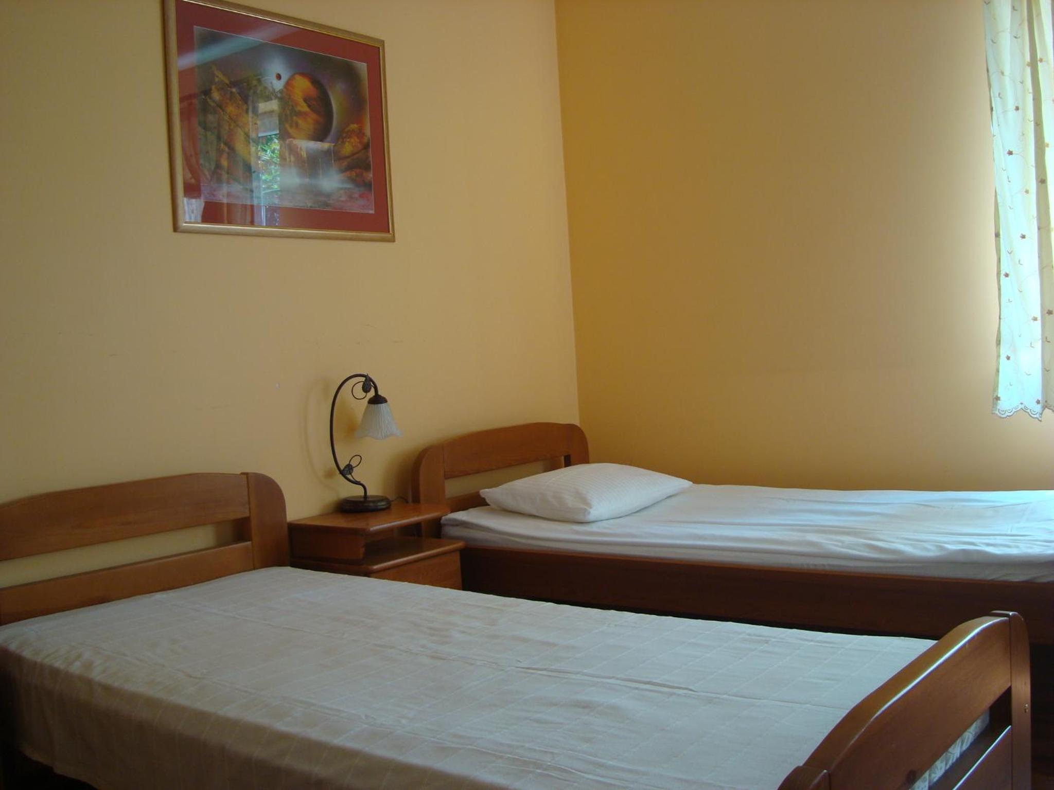 Twin Room - Photo 6