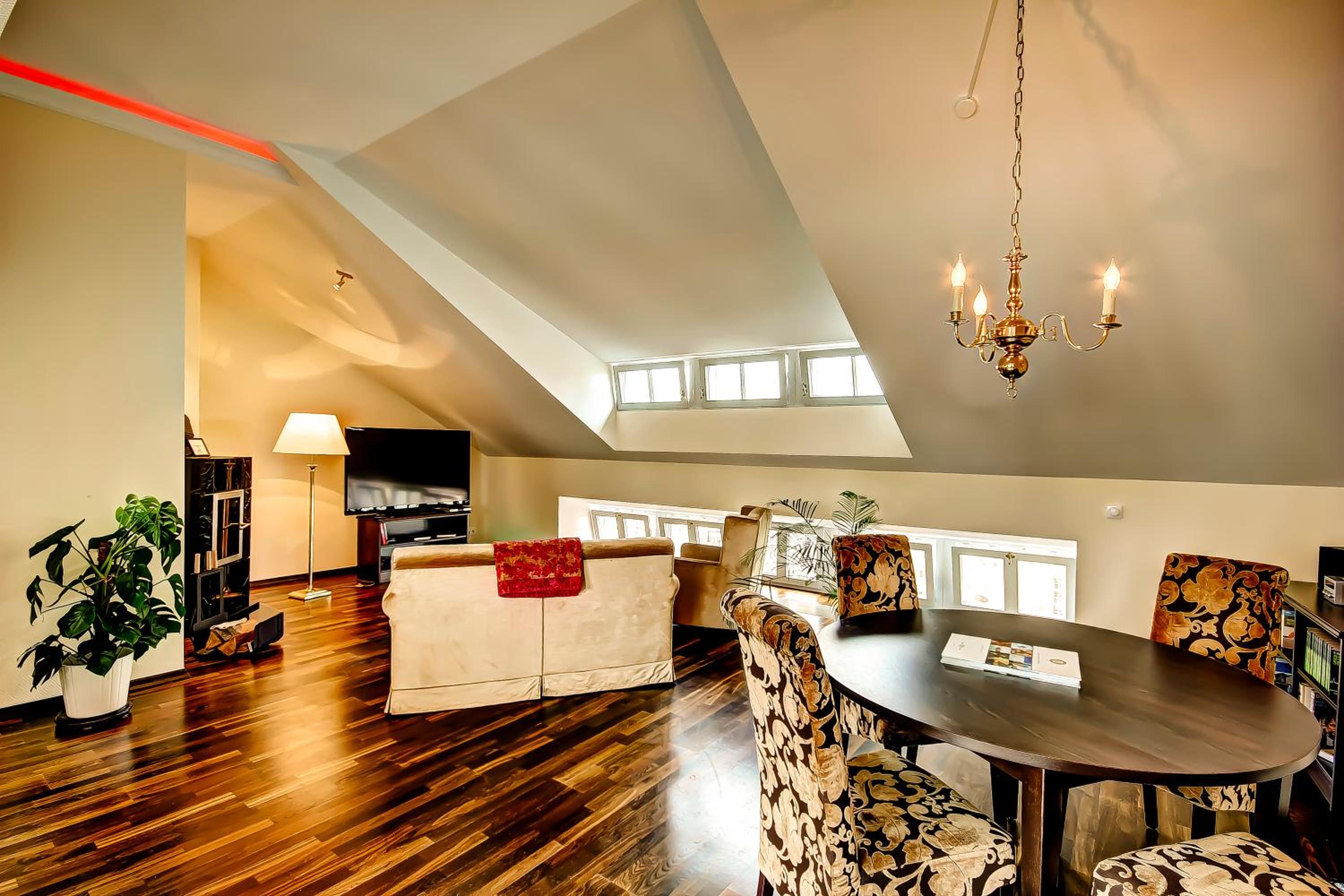 Zweizimmer-Penthouse-Wohnung