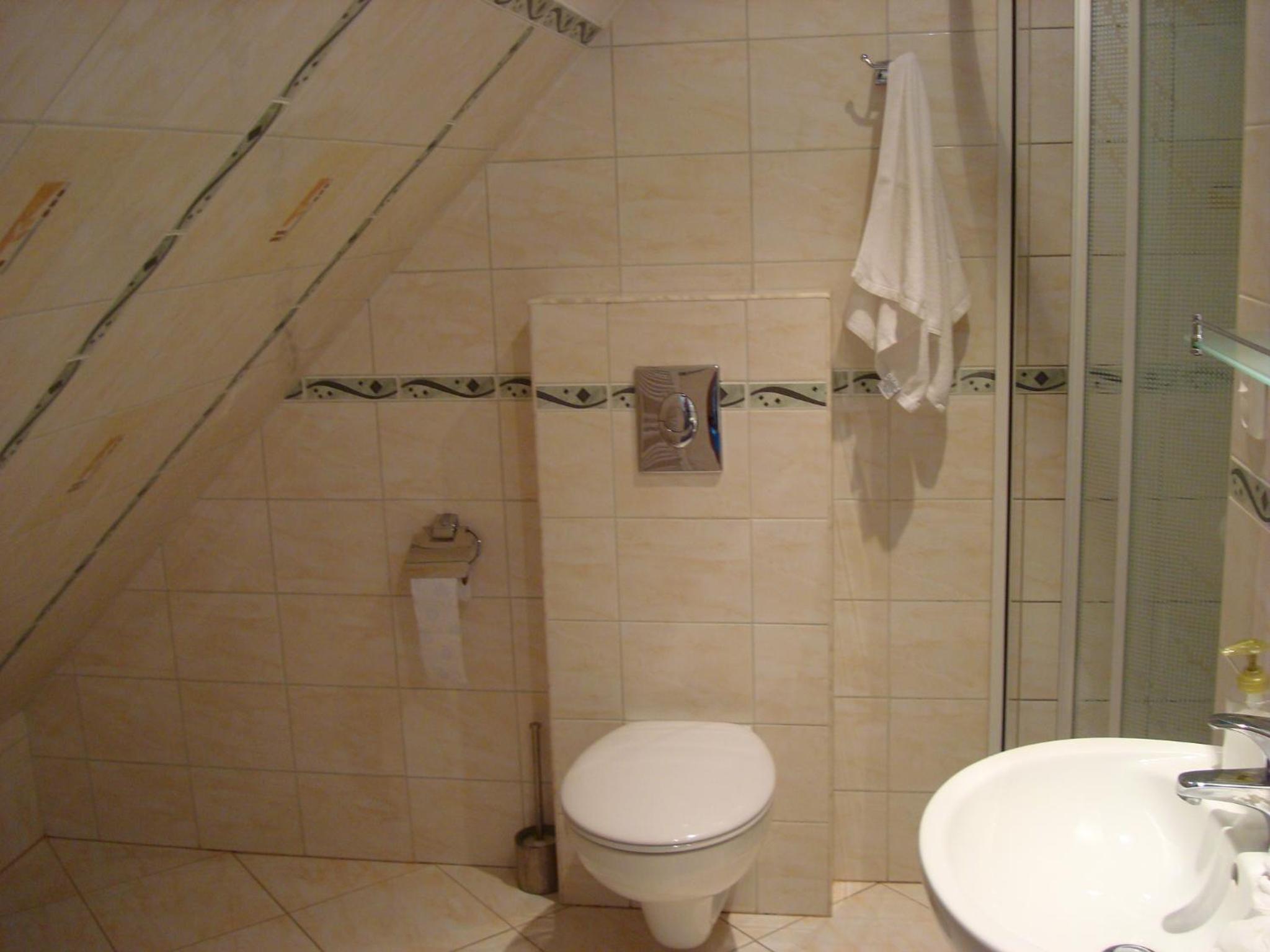 Twin Room - Photo 5