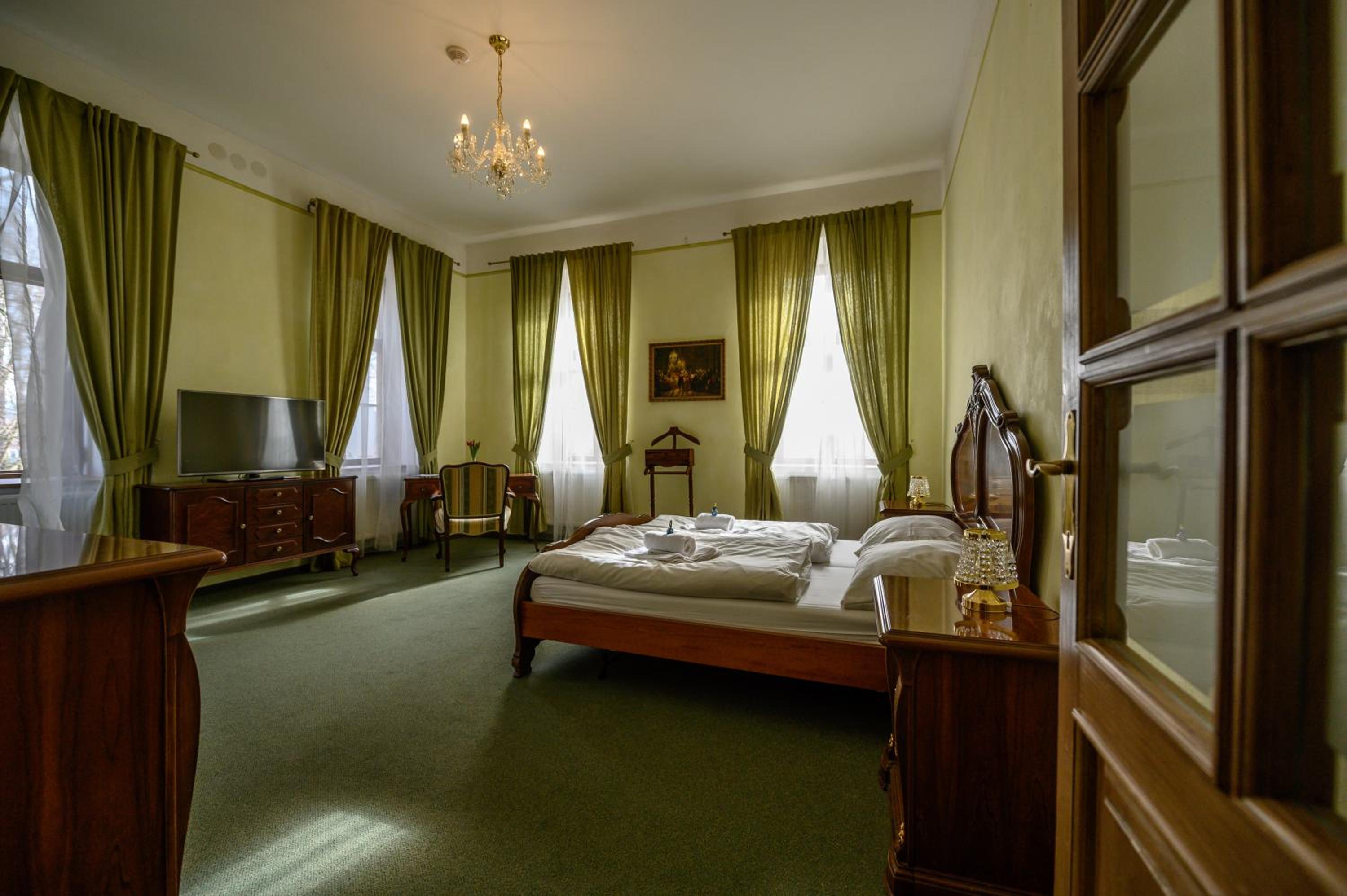 Deluxe Double Room with Shower photo 1