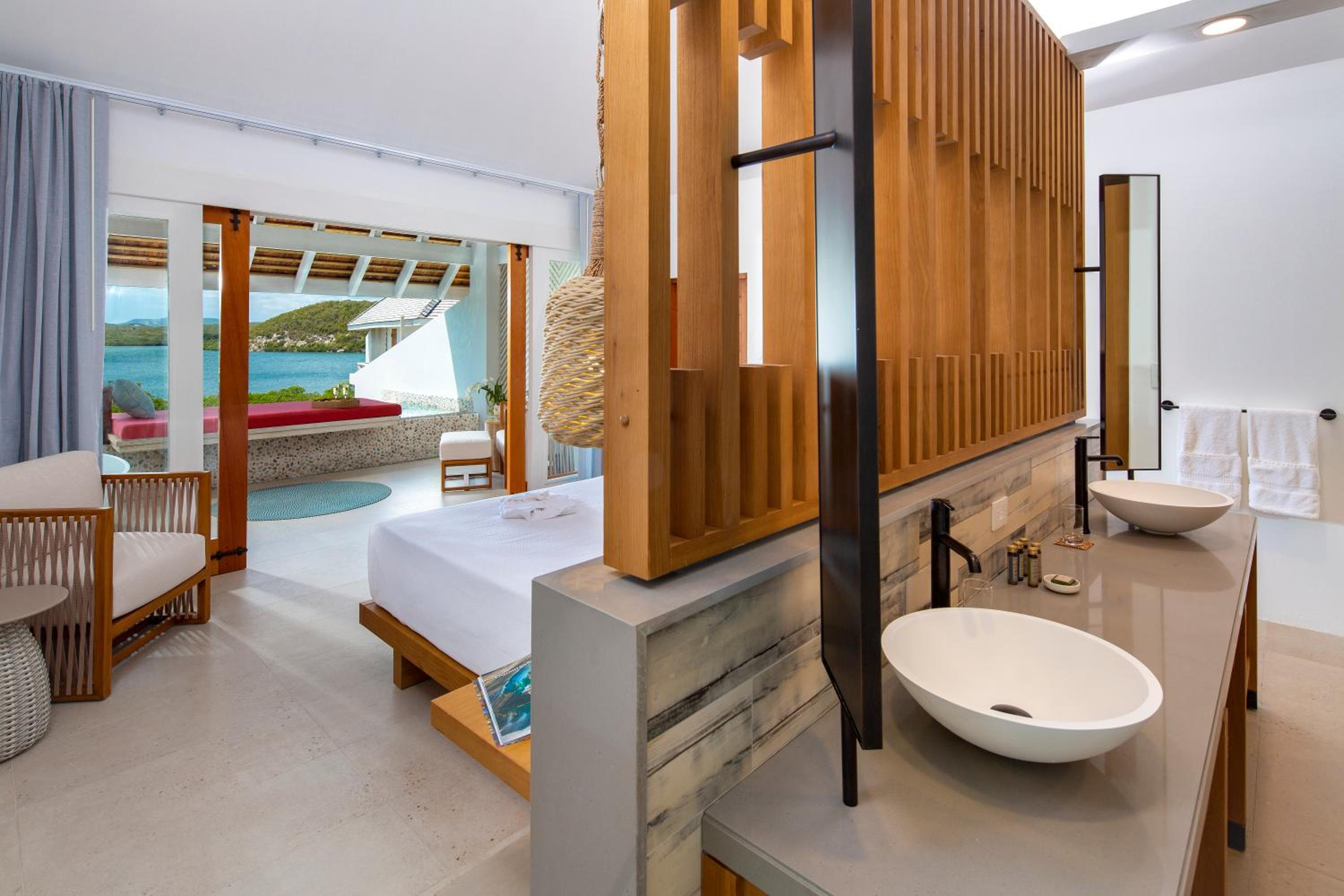 Premium Bay View Pool Suite