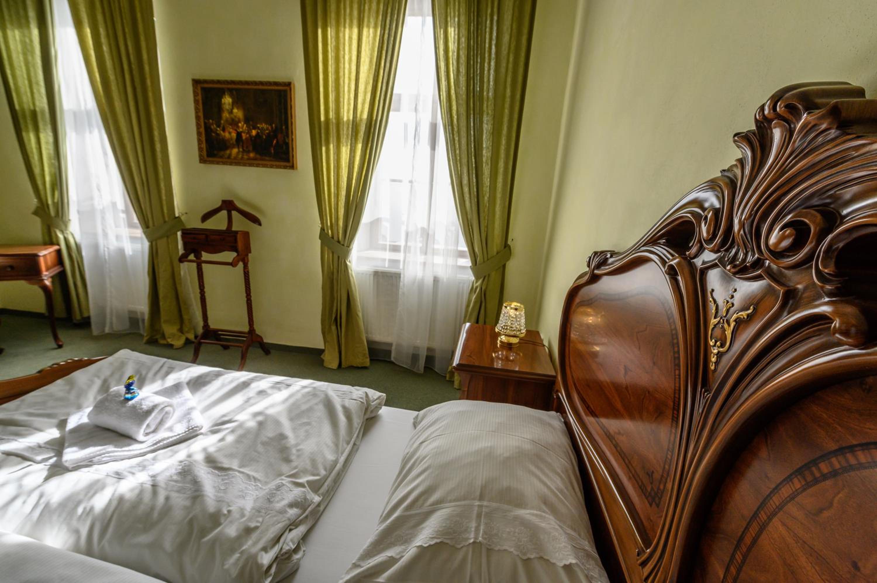 Deluxe Double Room with Shower photo 3
