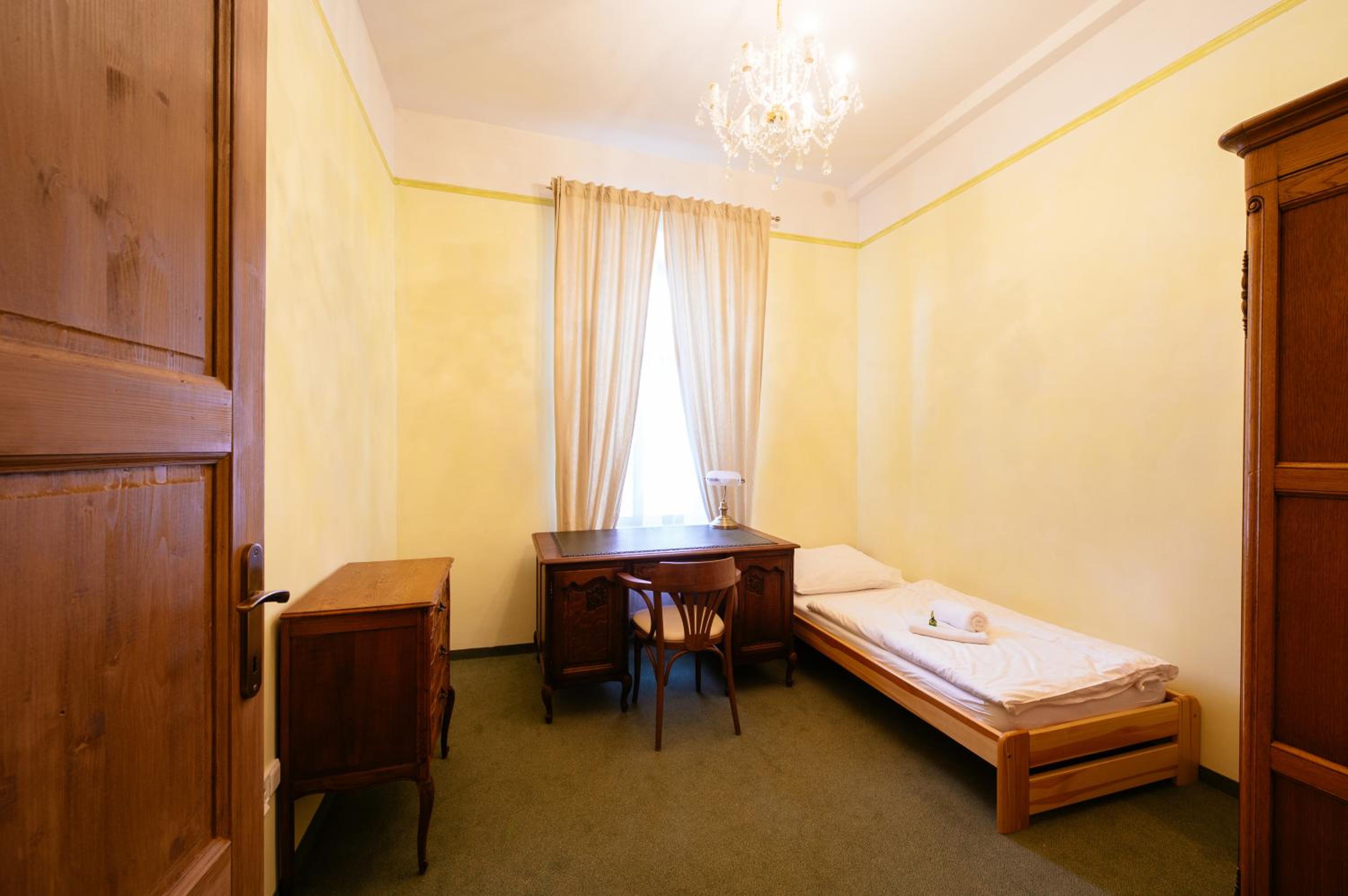 Deluxe Suite photo 2