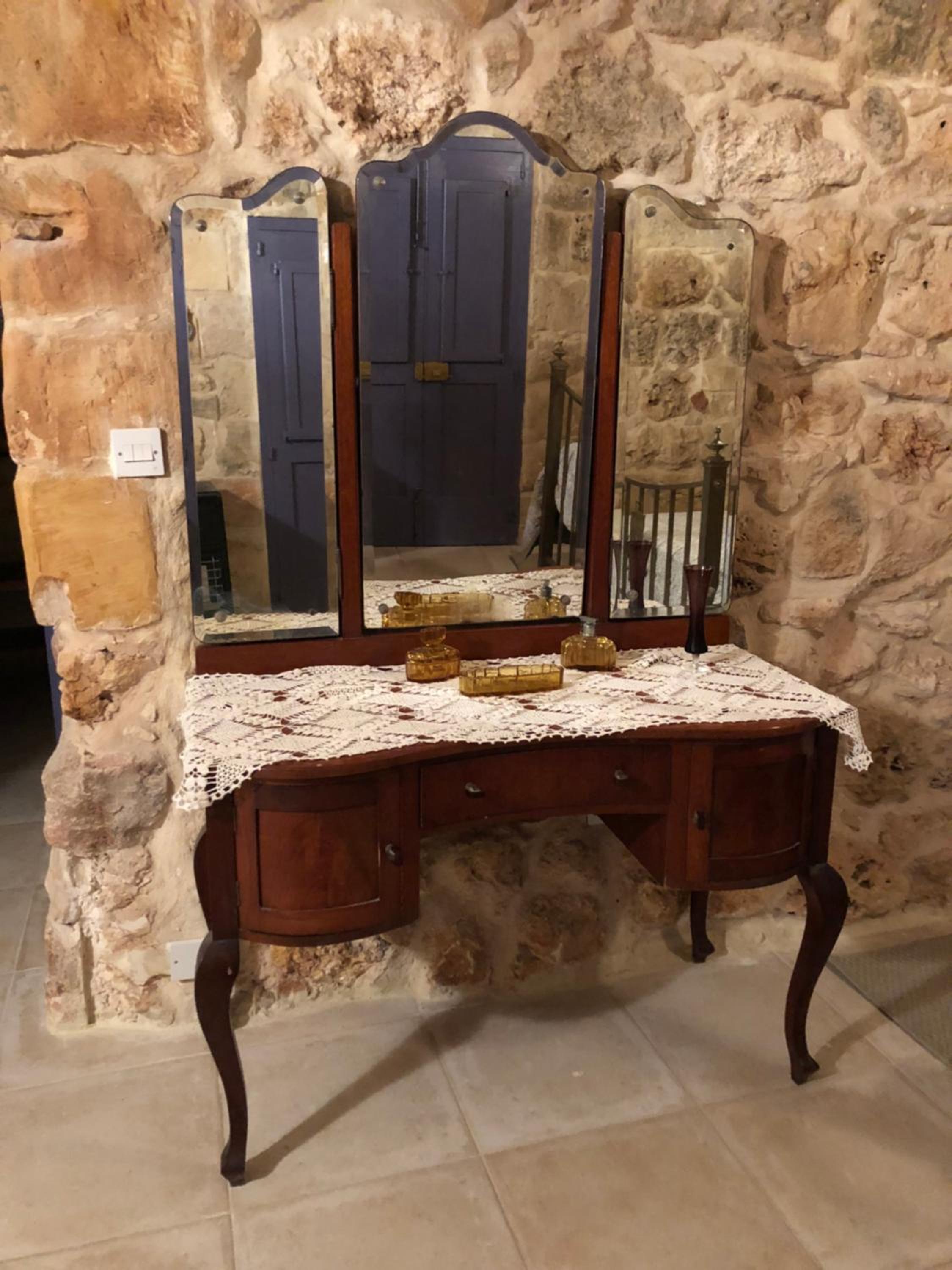 Deluxe Junior Suite - Photo 4