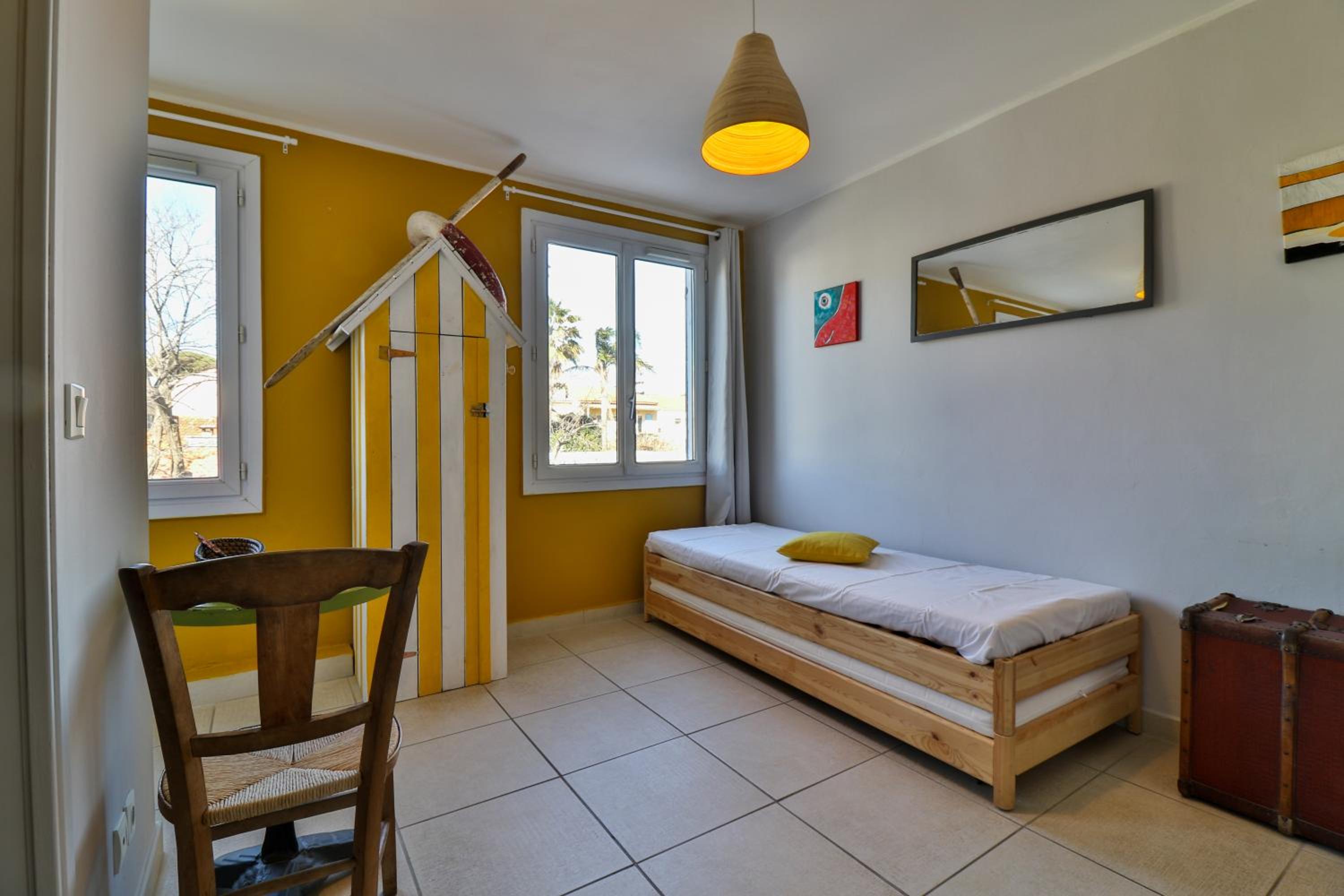 Suite - Photo 1