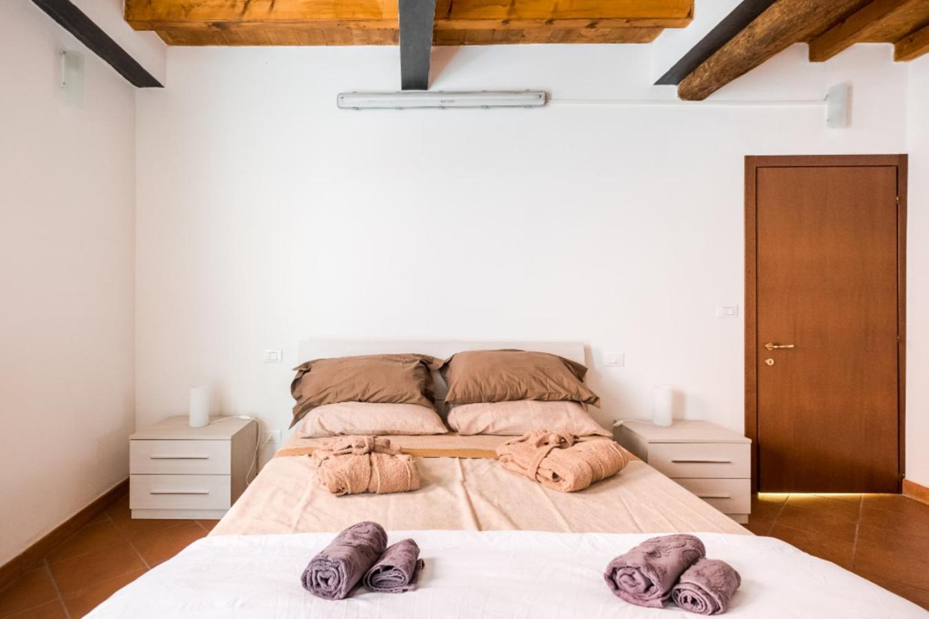One-Bedroom Apartment - Photo 7