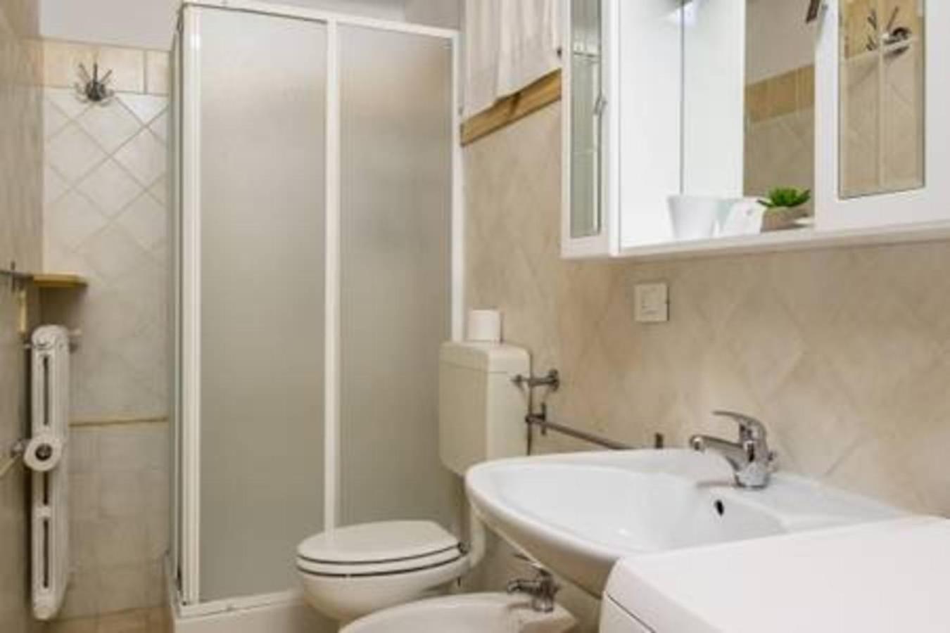 One-Bedroom Apartment - Photo 6