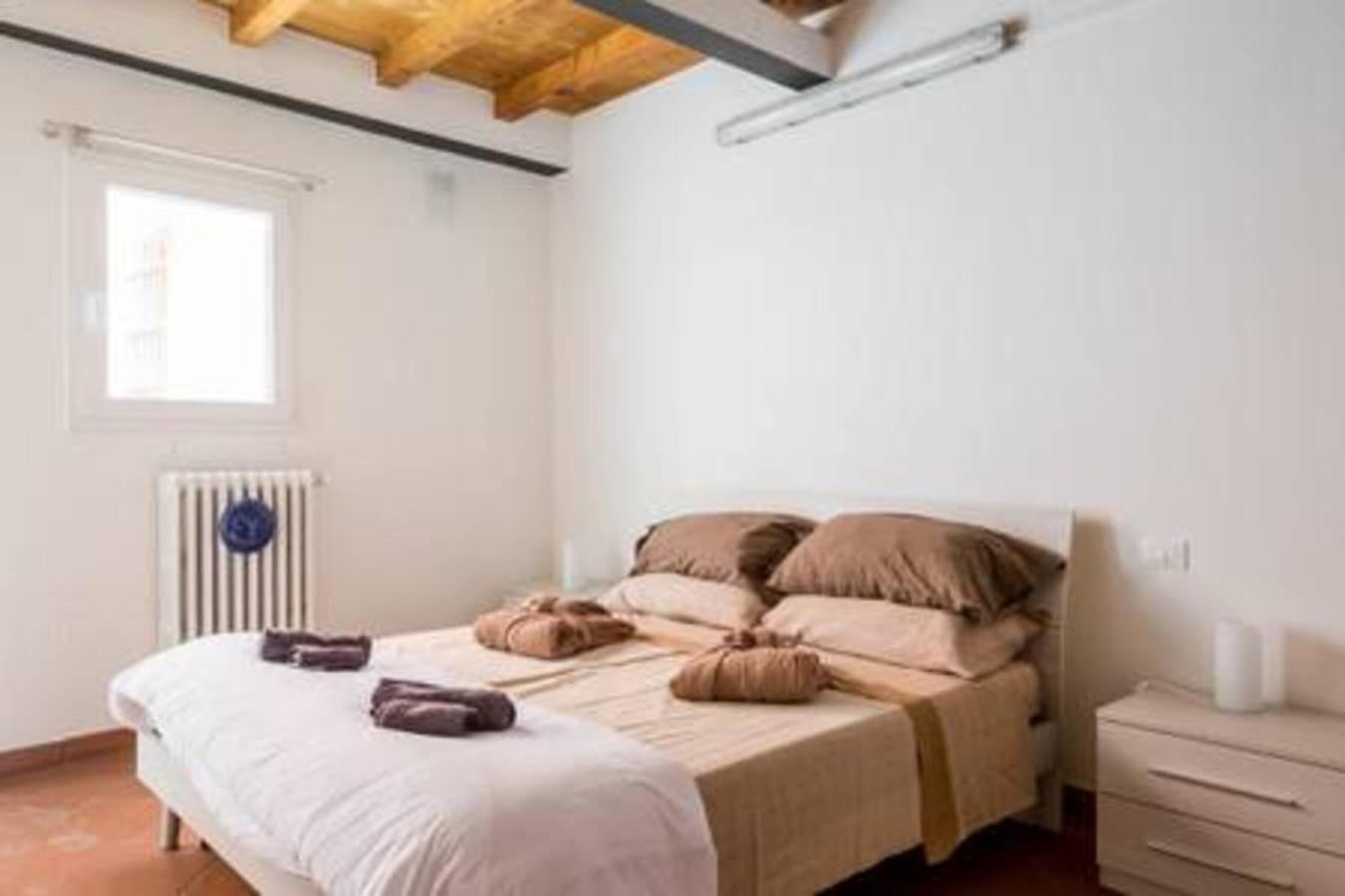 One-Bedroom Apartment - Photo 4