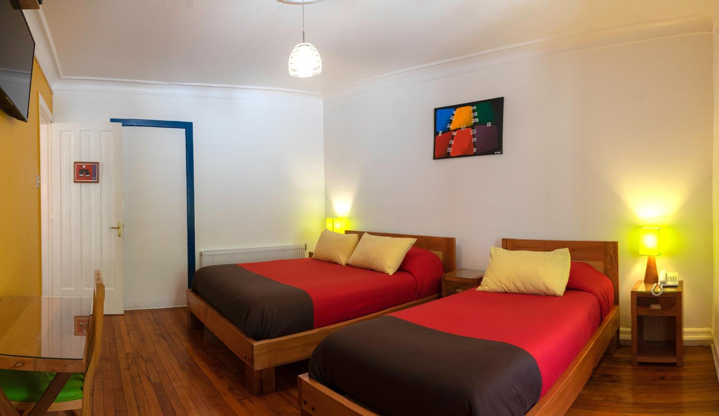 Triple Family Room with Private Bathroom photo 3