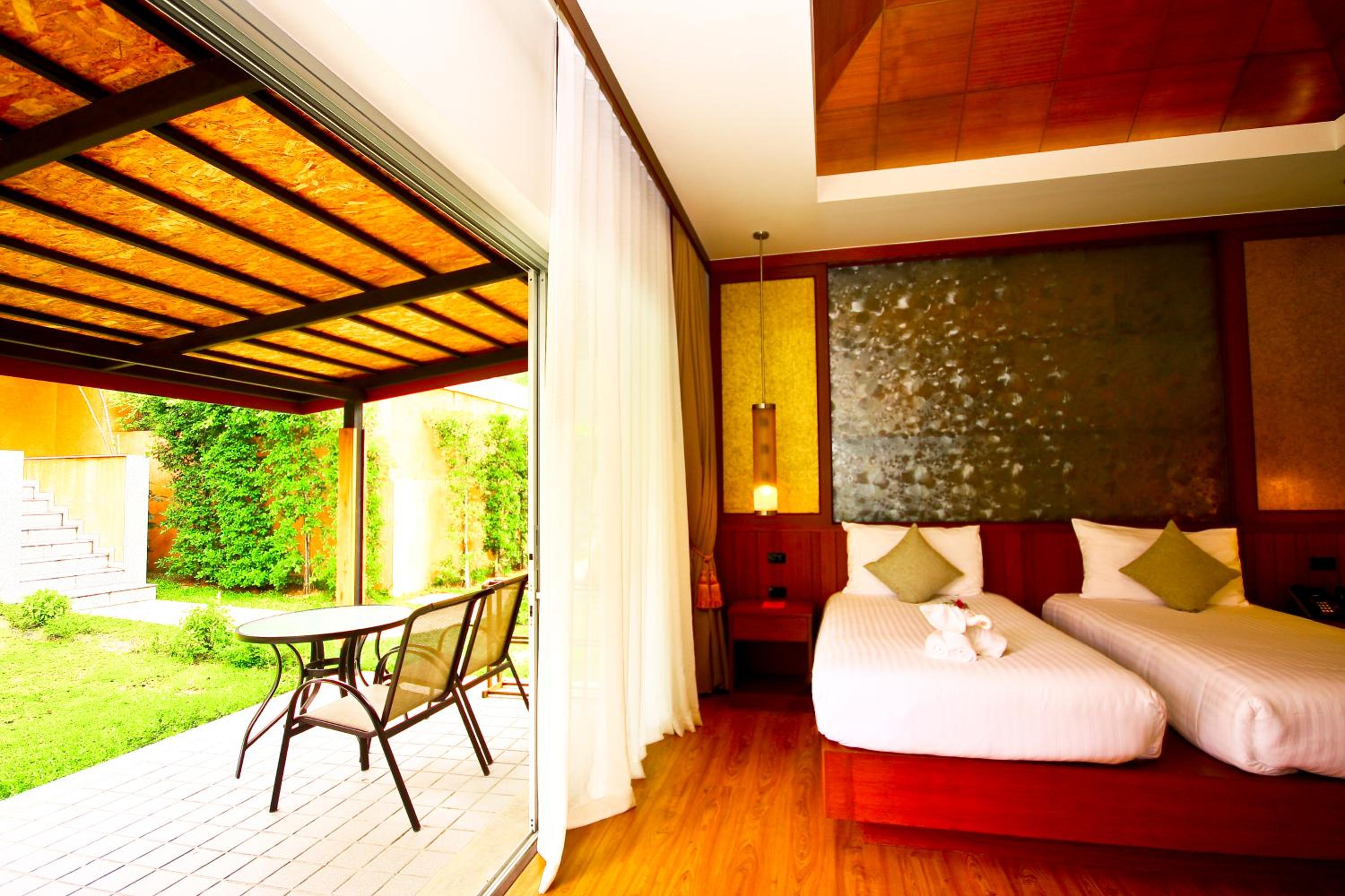 Villa Garden - Photo 3