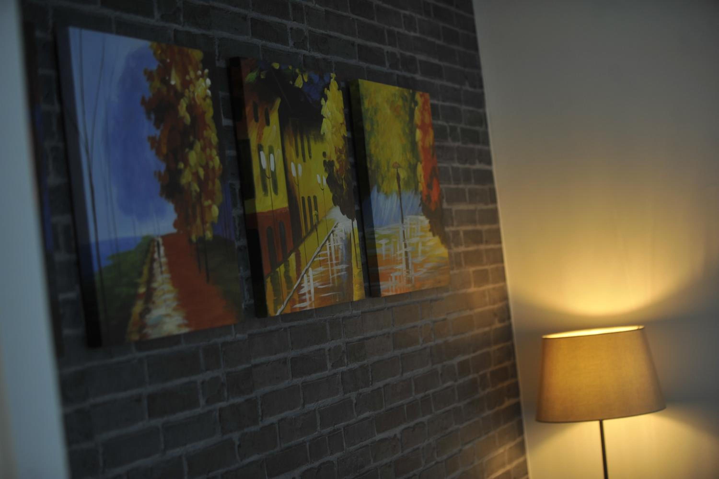 Studio Apartment - Photo 3