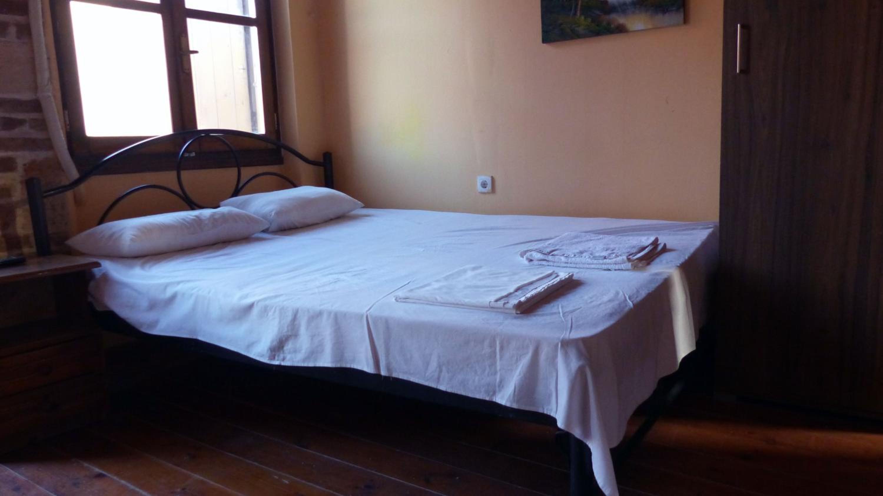 Quadruple Room - Photo 7
