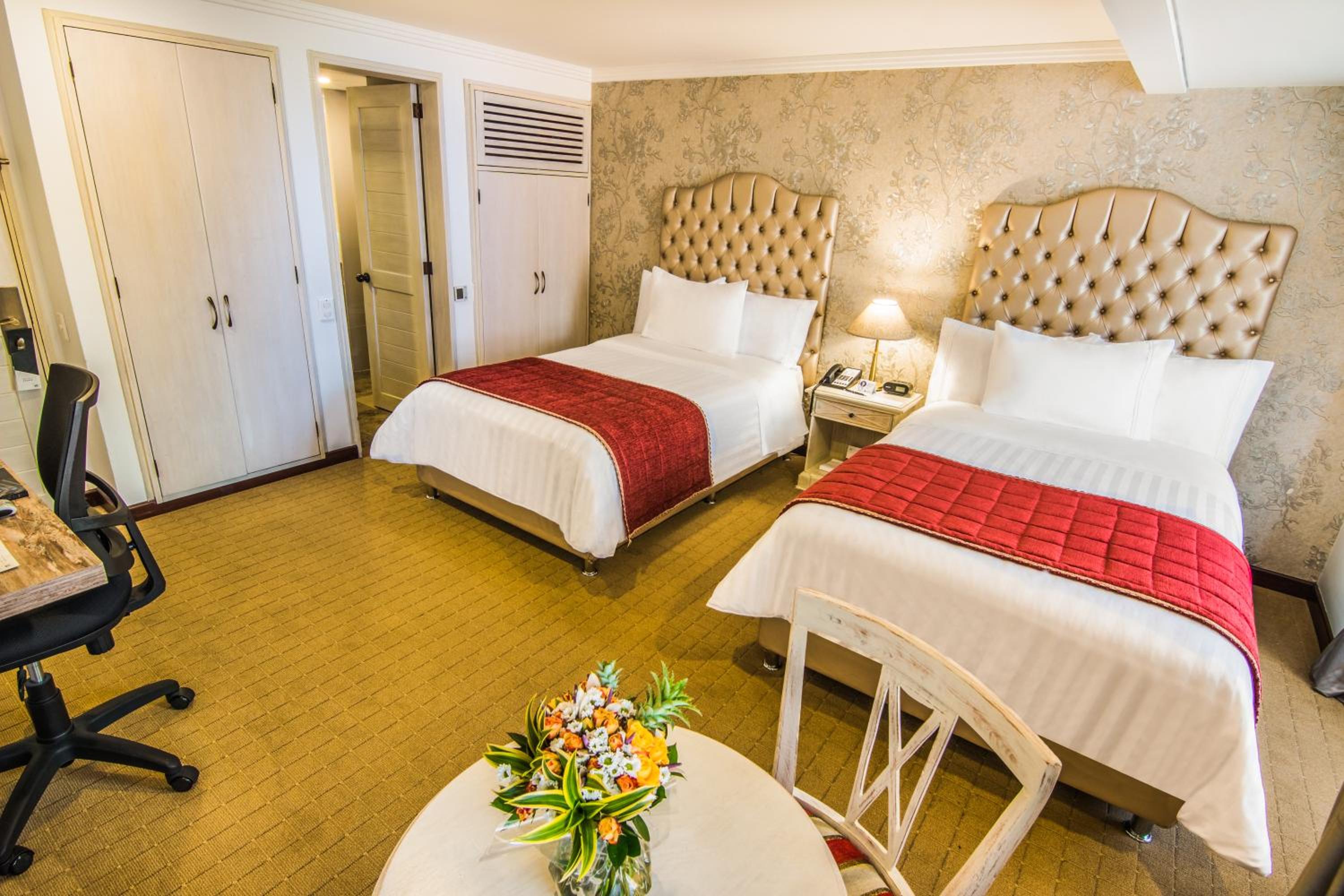 Standard Twin Room - Photo 3